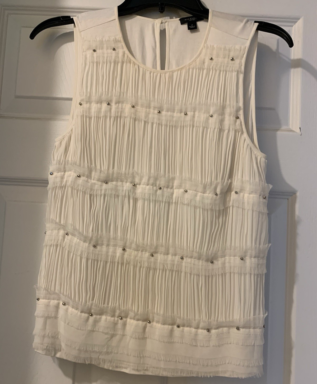Ann Taylor Women’s S White Pleated Beaded Sleeveless Round Neck Pullover Top