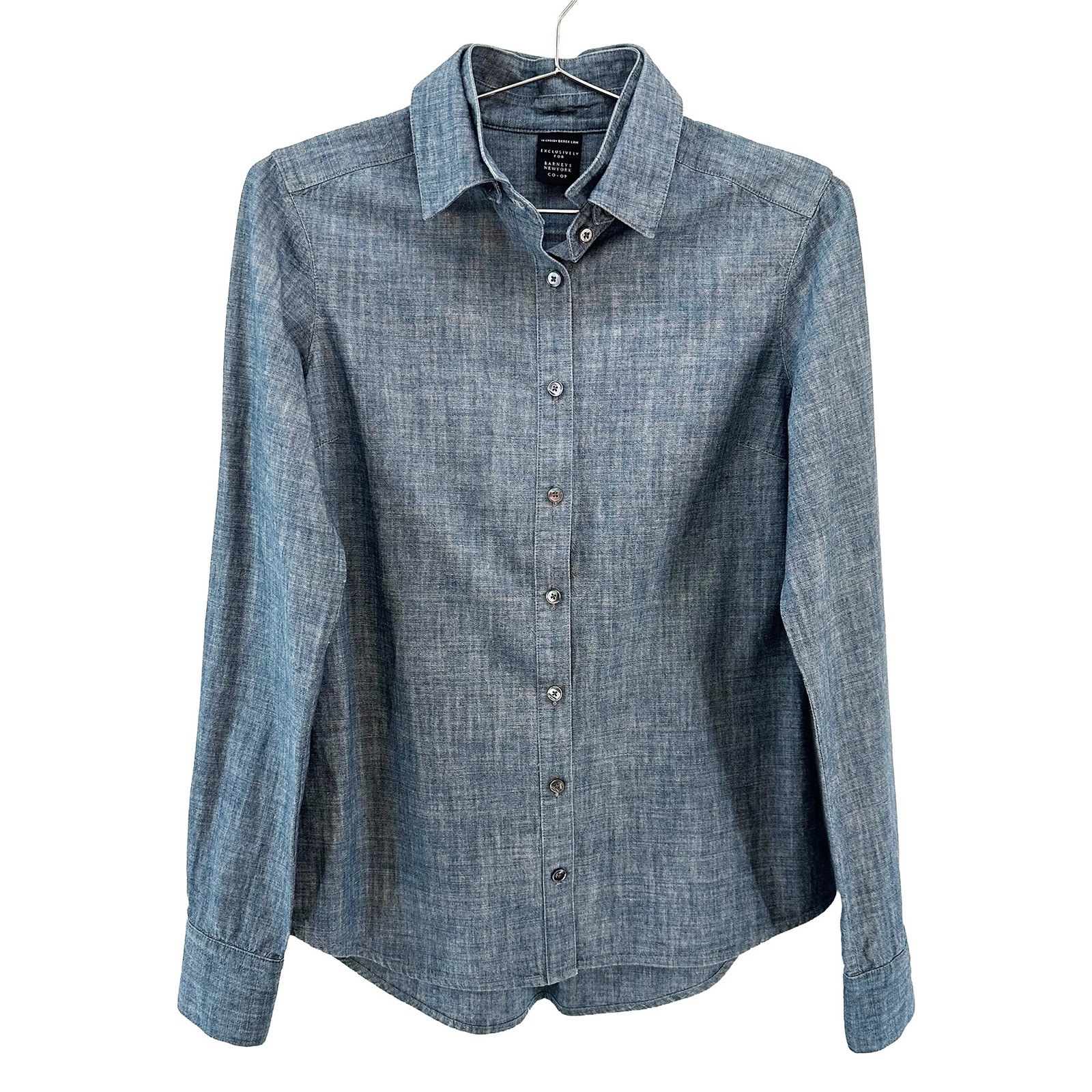 10 CROSBY DEREK LAM Chic Denim Button Up Shirt • 6 • Chambray blue cotton