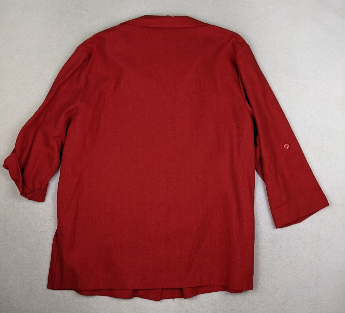 REQUIREMENTS – WOMEN’S RED WOVEN BUTTON-UP TOP – SIZE 16 – ROLL TAB