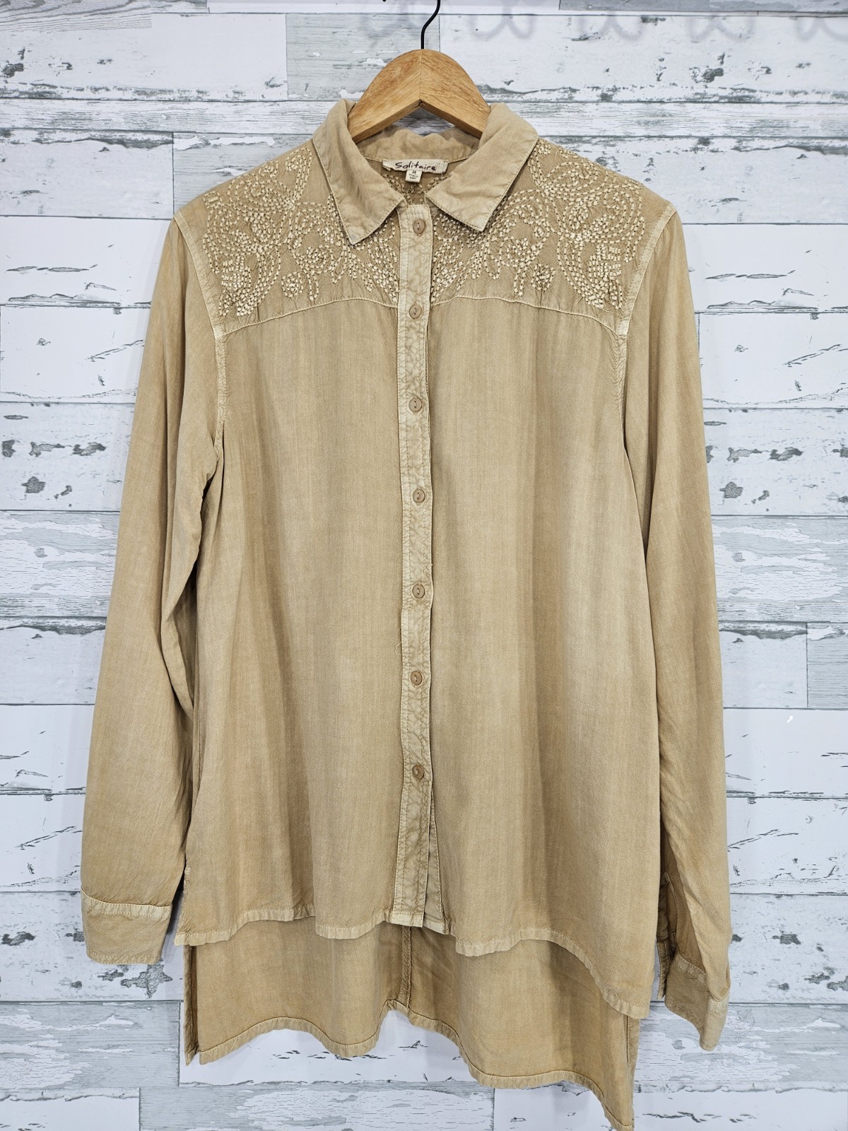Solitaire Women’s Medium Beige Tunic Blouse Embroidered Washed Fabric