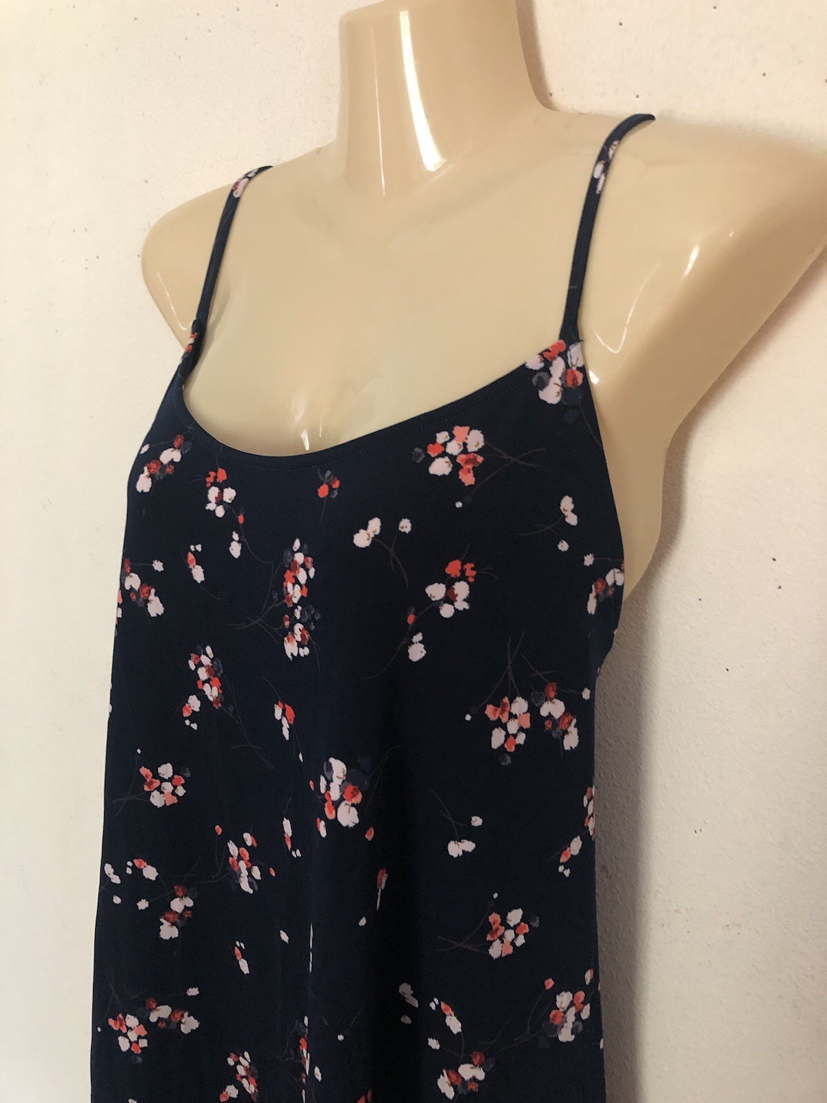 Kaileigh Kris Cross Straps Tank Top Size 2X Blue Floral Easy Care Stretch Cami