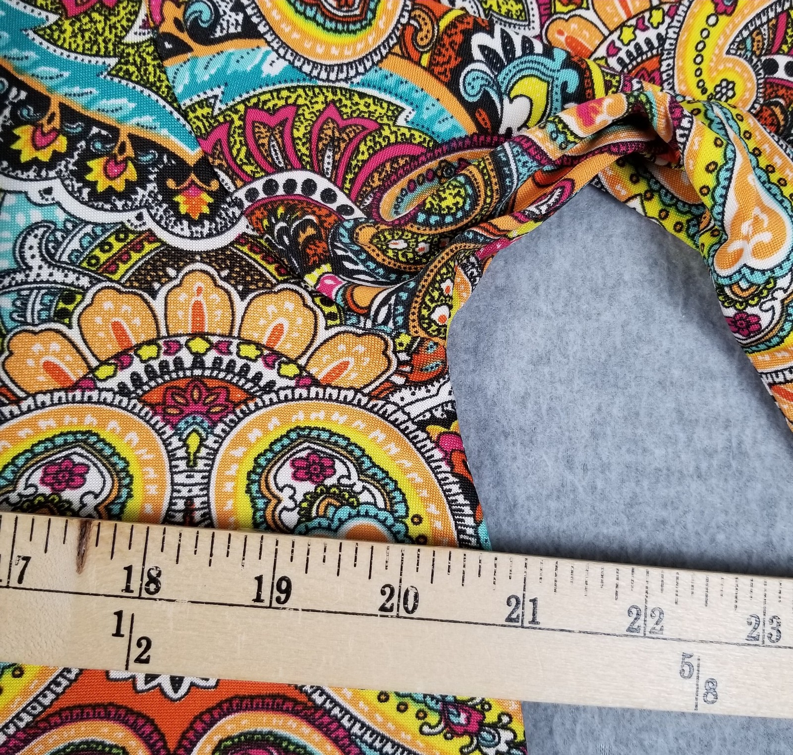Southern Charm Tunic Top Womens Large Multicolor Paisley ¾ Sleeve Stretch Jersey