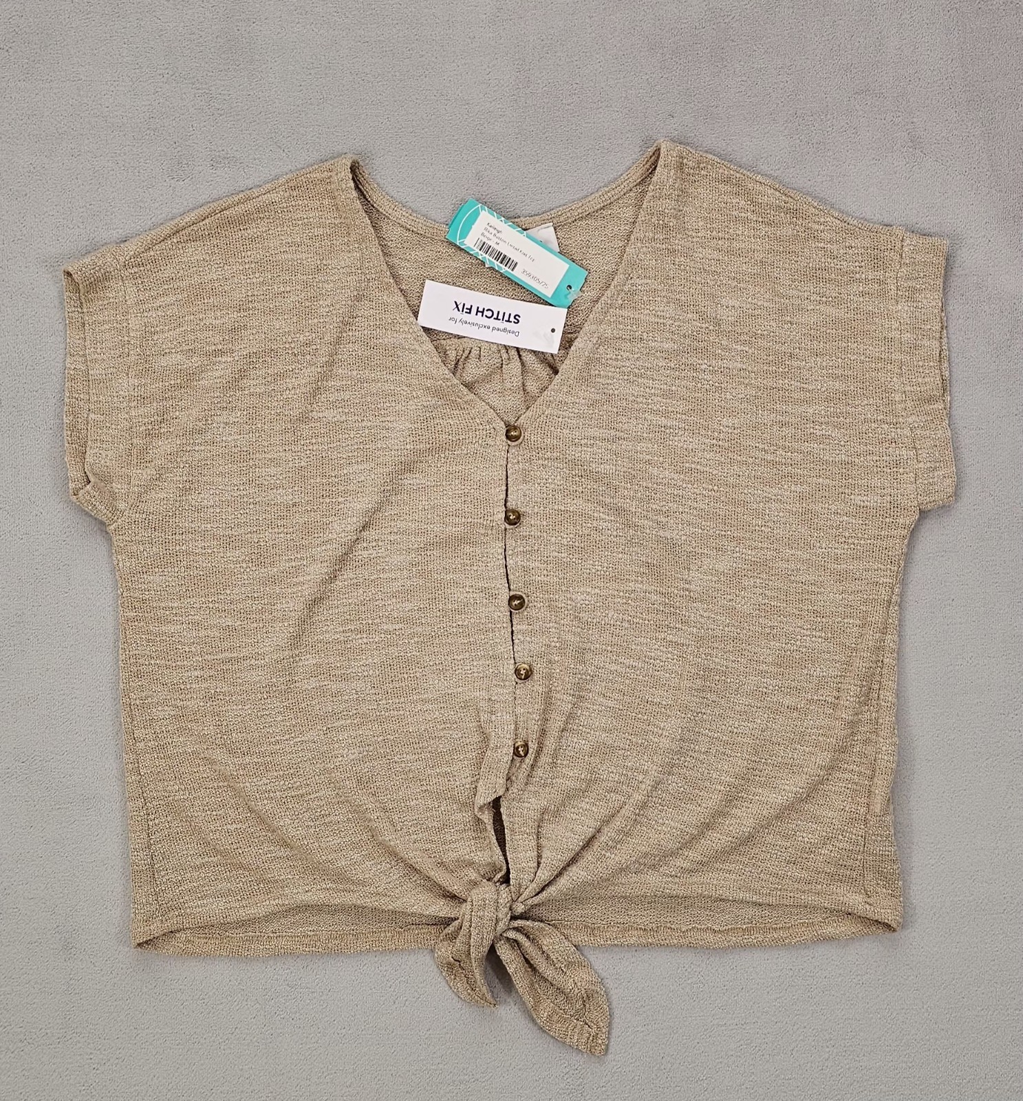 Kaileigh Women’s Beige Tie Front Knit Top Size M Short Sleeve Button Front NWT