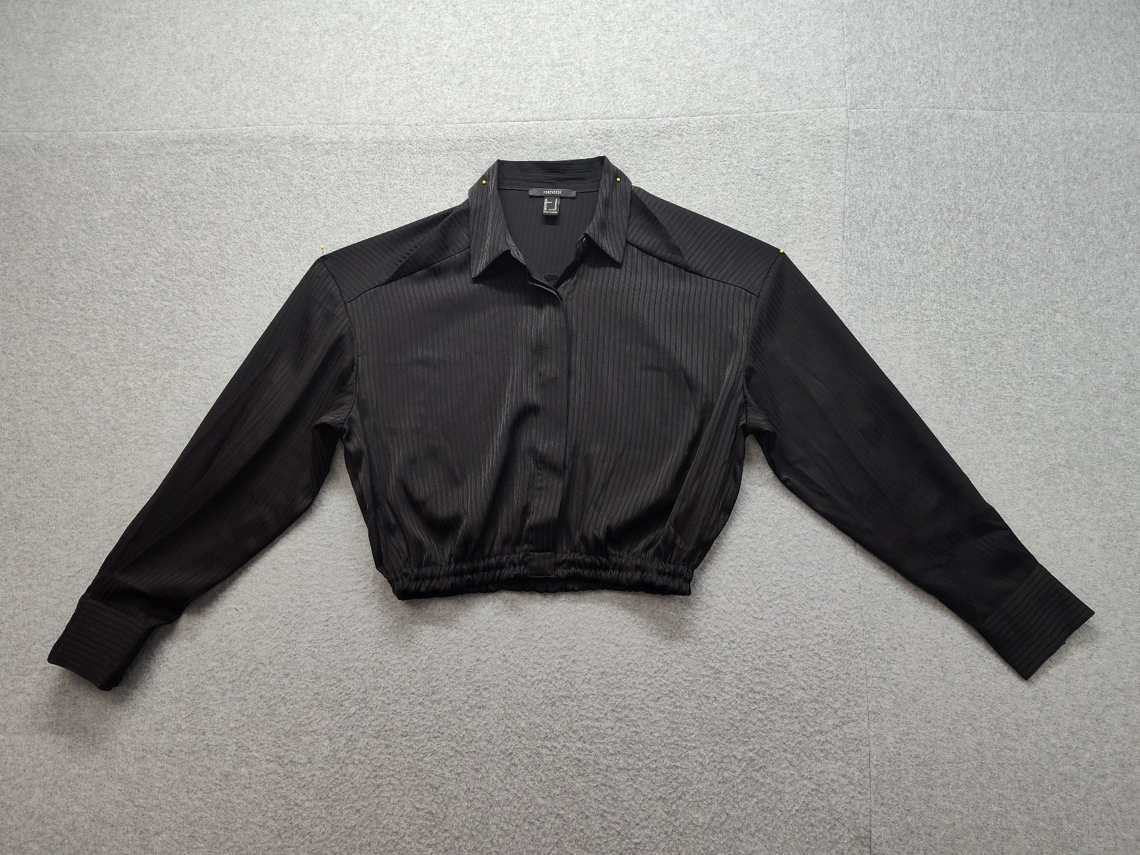 Forever 21 Women Top M Black Collared Long Sleeve Barrel Cuff Cropped Casual