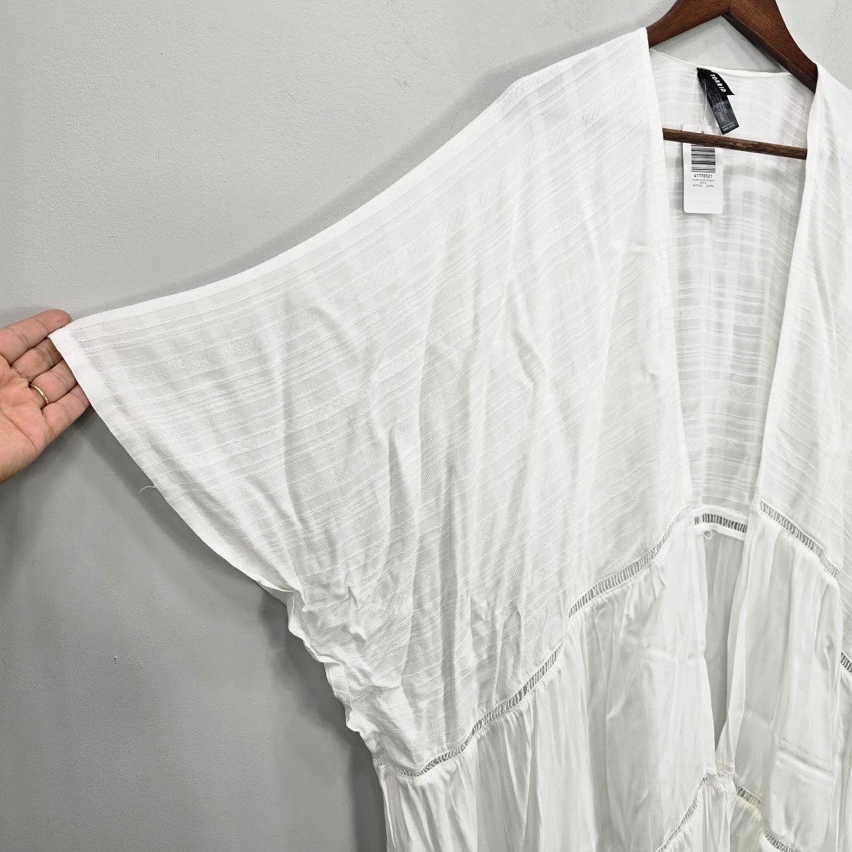 Torrid Flowy Inset Ruana One Size White Short Sleeve Coverup Boho Cottage NWT