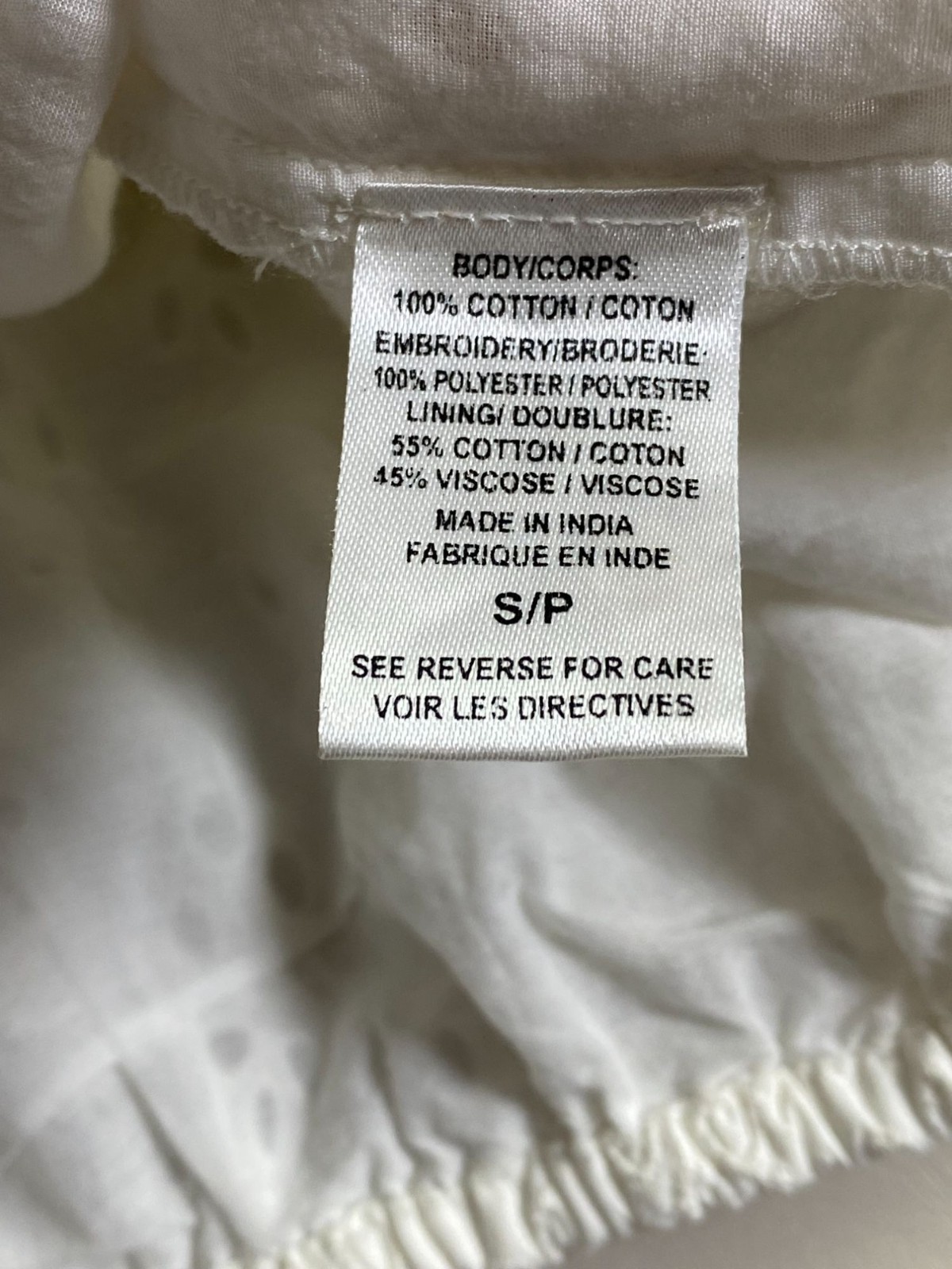 Cami NYC One Shoulder White Eyelet Blouse Top size Small Puff Sleeve Ruffle Cuff