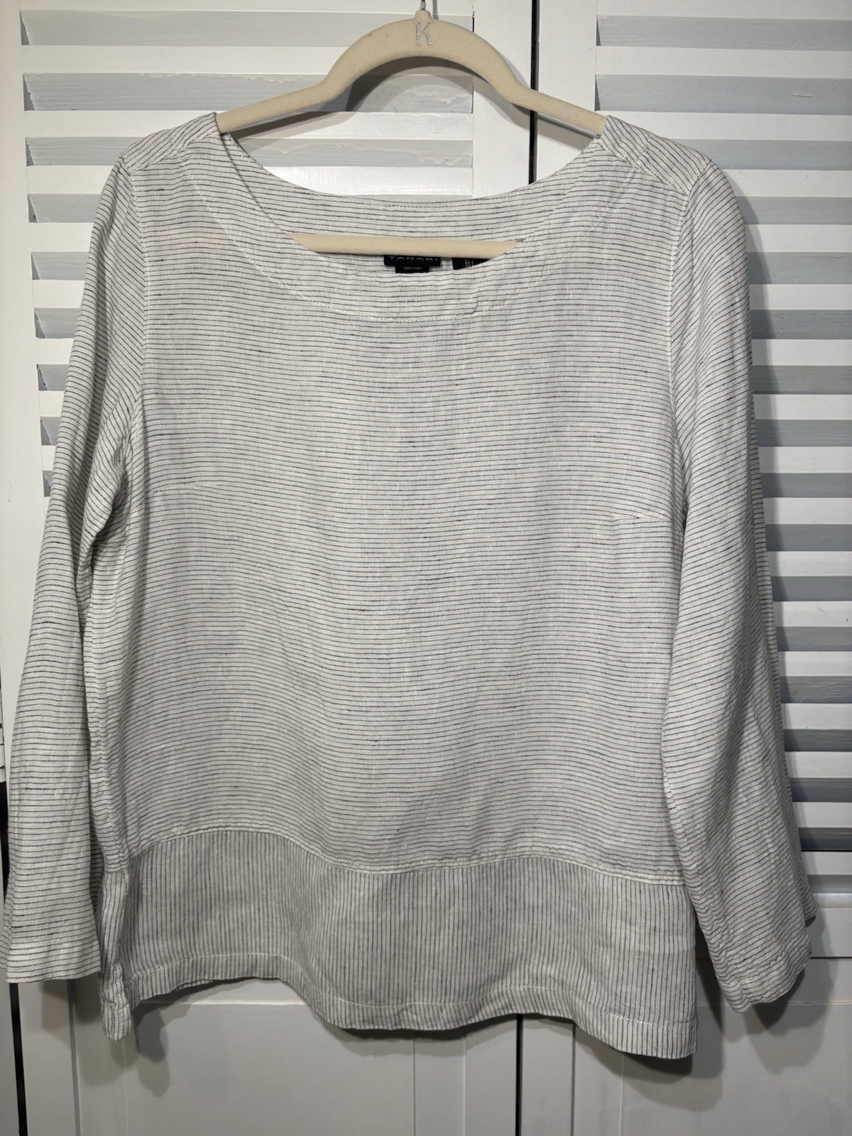 Tahari Navy White Pin Striped Linen Top Boat Neck Boxy long sleeves L
