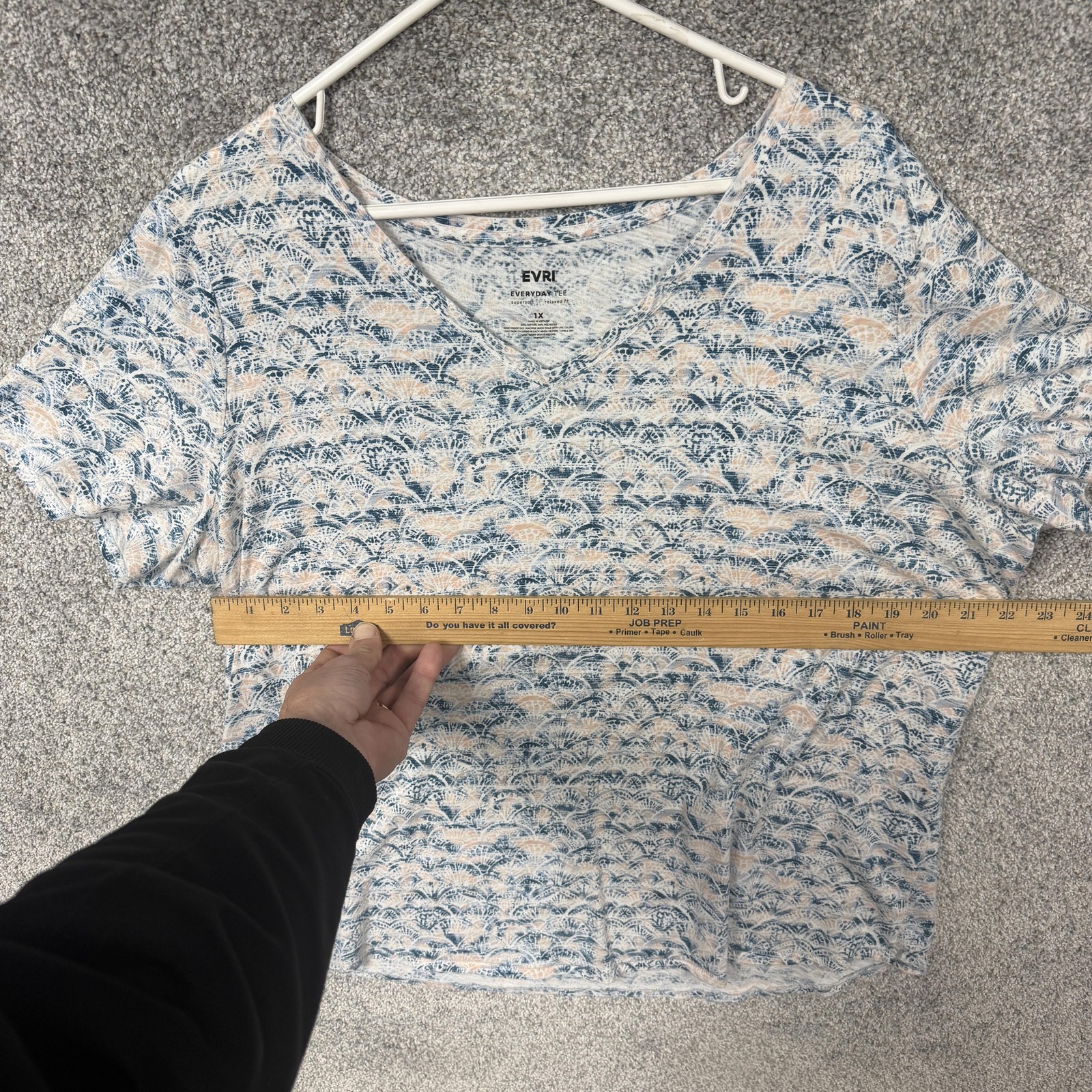 EVRI Everyday Tee Lot 2 1X Floral Chic Coastal Grandmacore Summerwear Oceancore