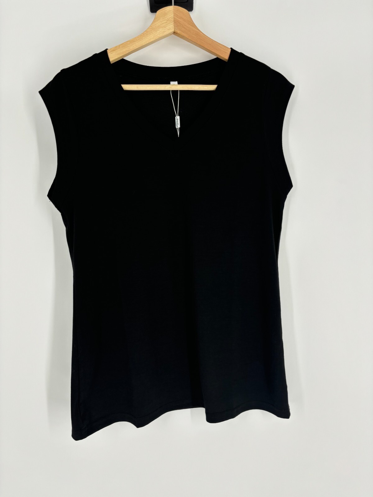 NWT Ofeefan Black V-Neck Short Mock Sleeve Shirt Women’s Size Small