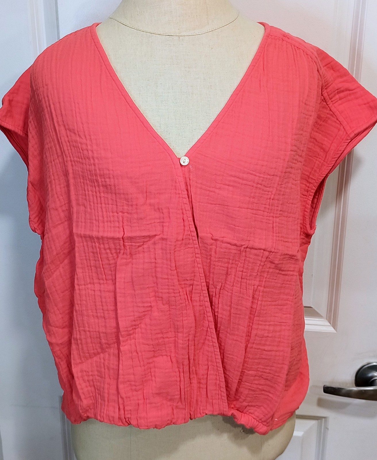 Universal Thread V Neck Wrap Blouse Pink Coral Hi Lo Style Women’s Size M NWT