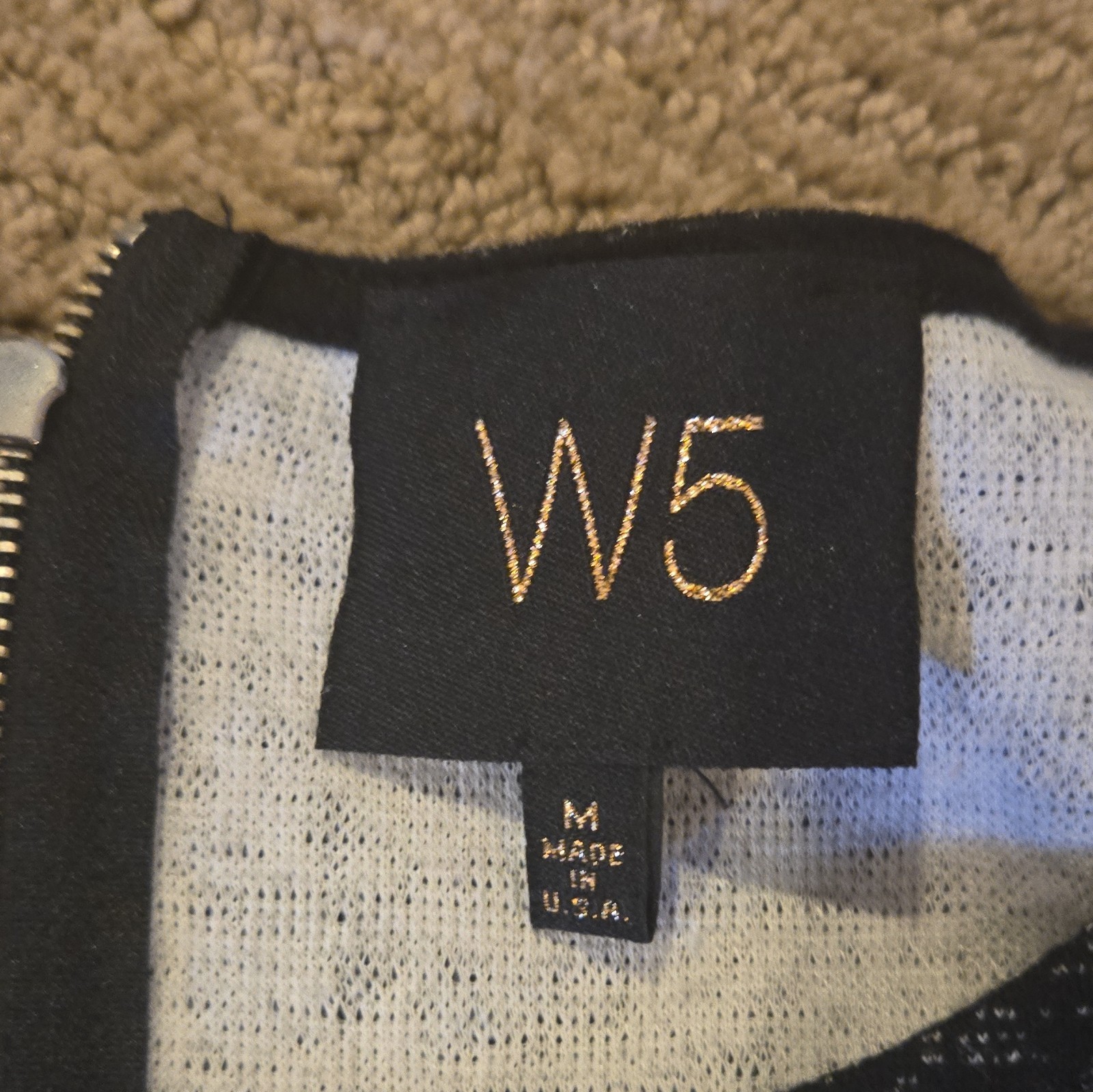 W5 Women’s M Black Gray Heathered Round Neck Long Sleeve Zip Top