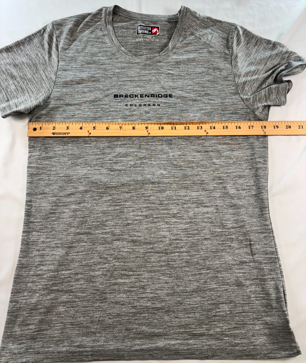 Breckenridge Colorado Shirt Outfitter Trading Co Womens Size Medium Gym Run Hike