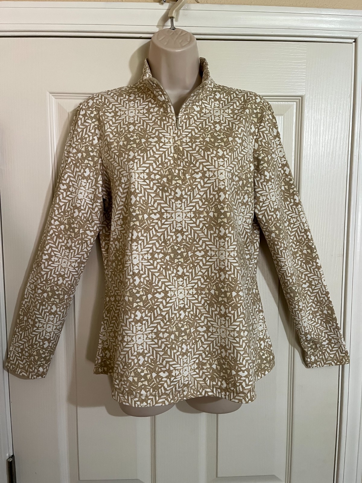 J. McLaughlin Women’s 1/4 Zip Large Catalina Cloth Athleisure Pullover Top