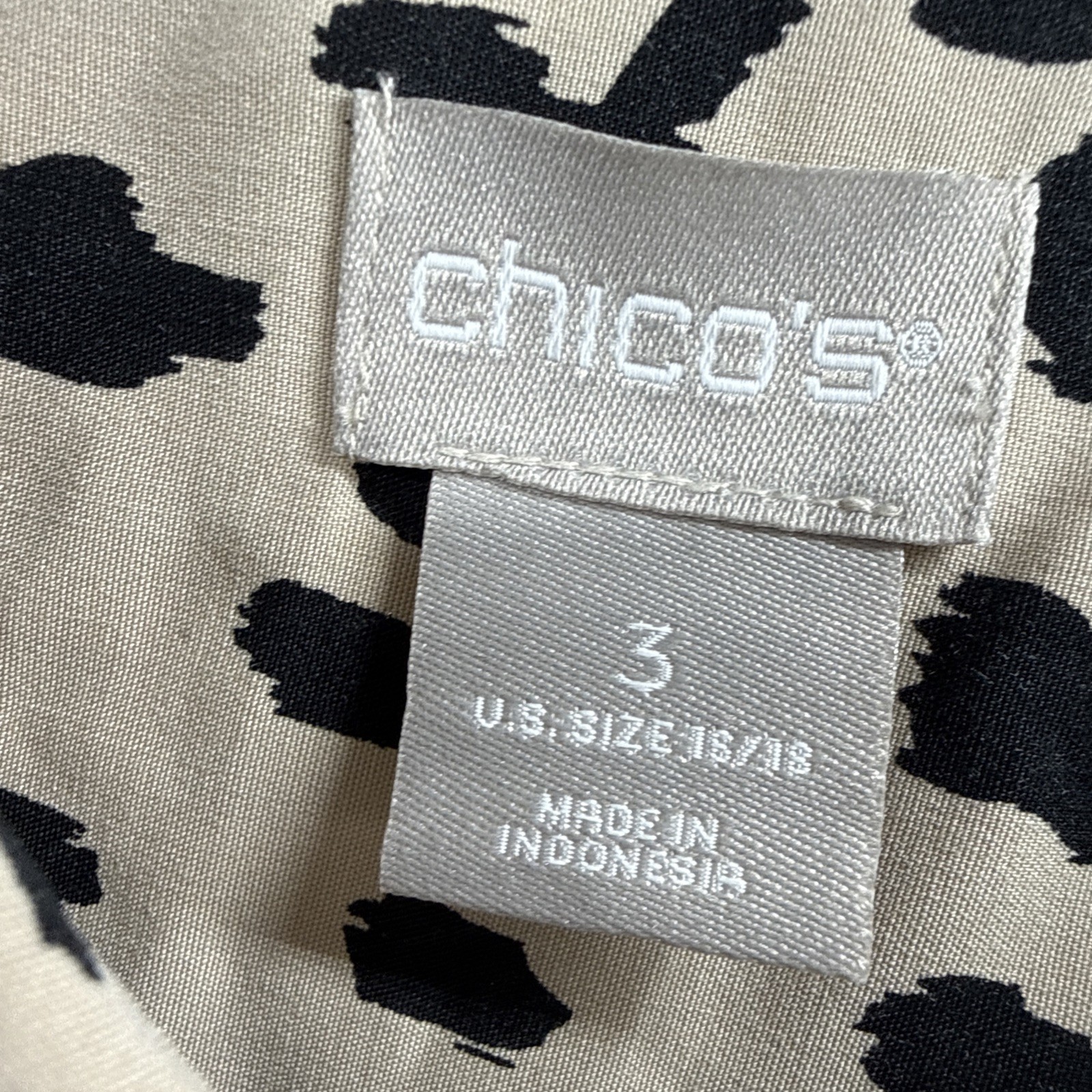 Chicos Women’s Top Size XL Black Tan Animal Print Long Sleeve Hidden Button Up