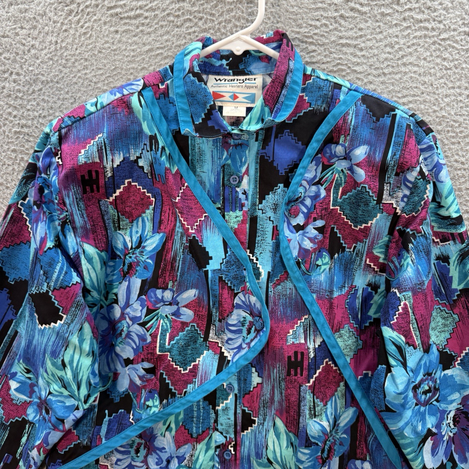 Vintage Wrangler Shirt Womens Medium Multicolor Floral Aztec Western Rodeo 1990s