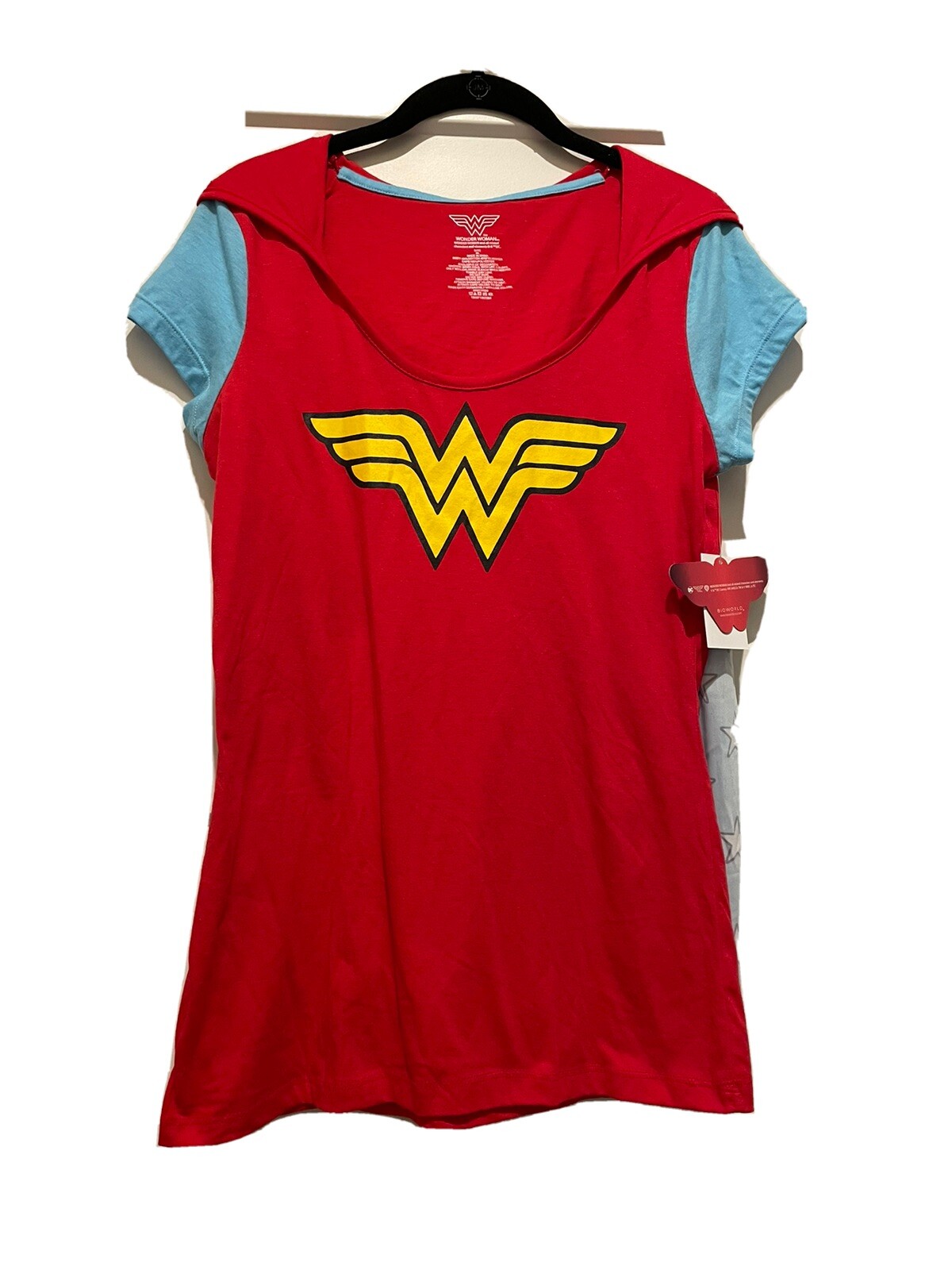 NWT Wonder Woman T-Shirt W/ HOOD & Detachable Cape DC Comics Costume JR SZ XL