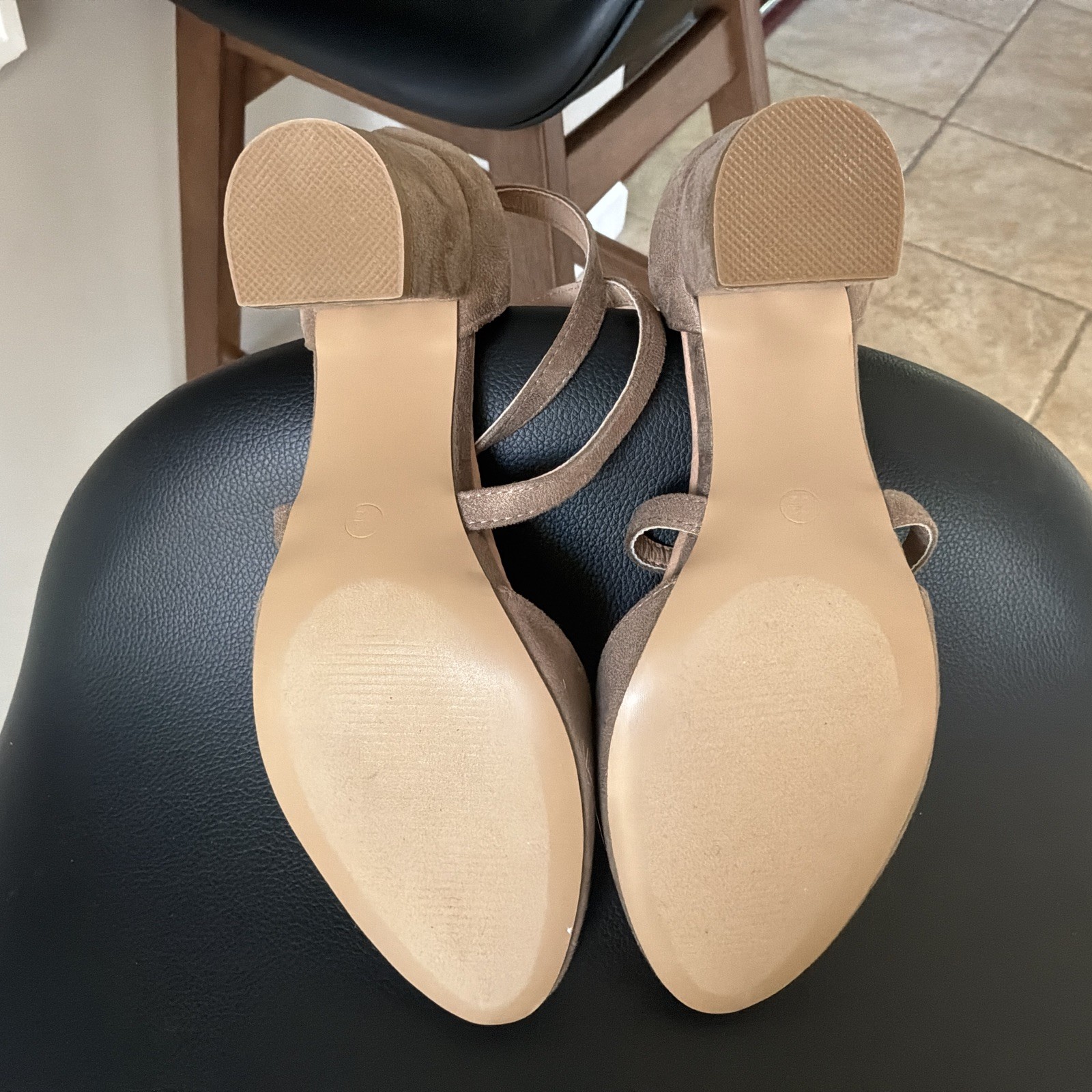 Journee Collection Taupe 6.5 Medium Womens US