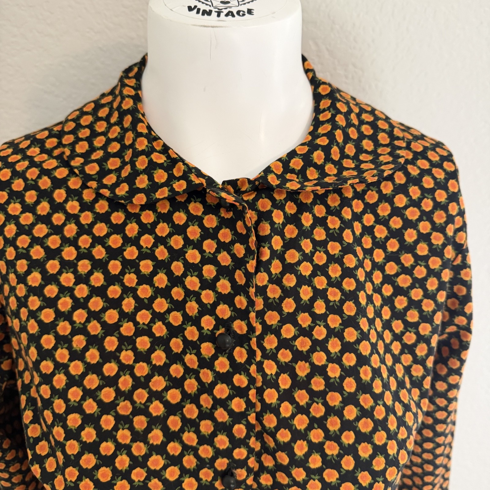 50’s round collar flower print womans button up! union made