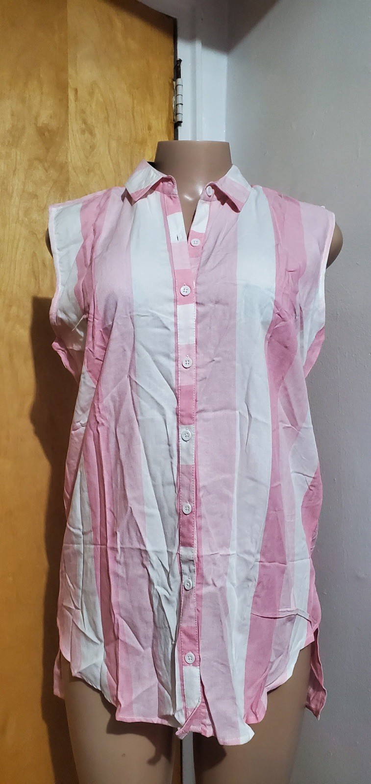 APNY Striped Pink & White Sleeveless Button-Down Shirt