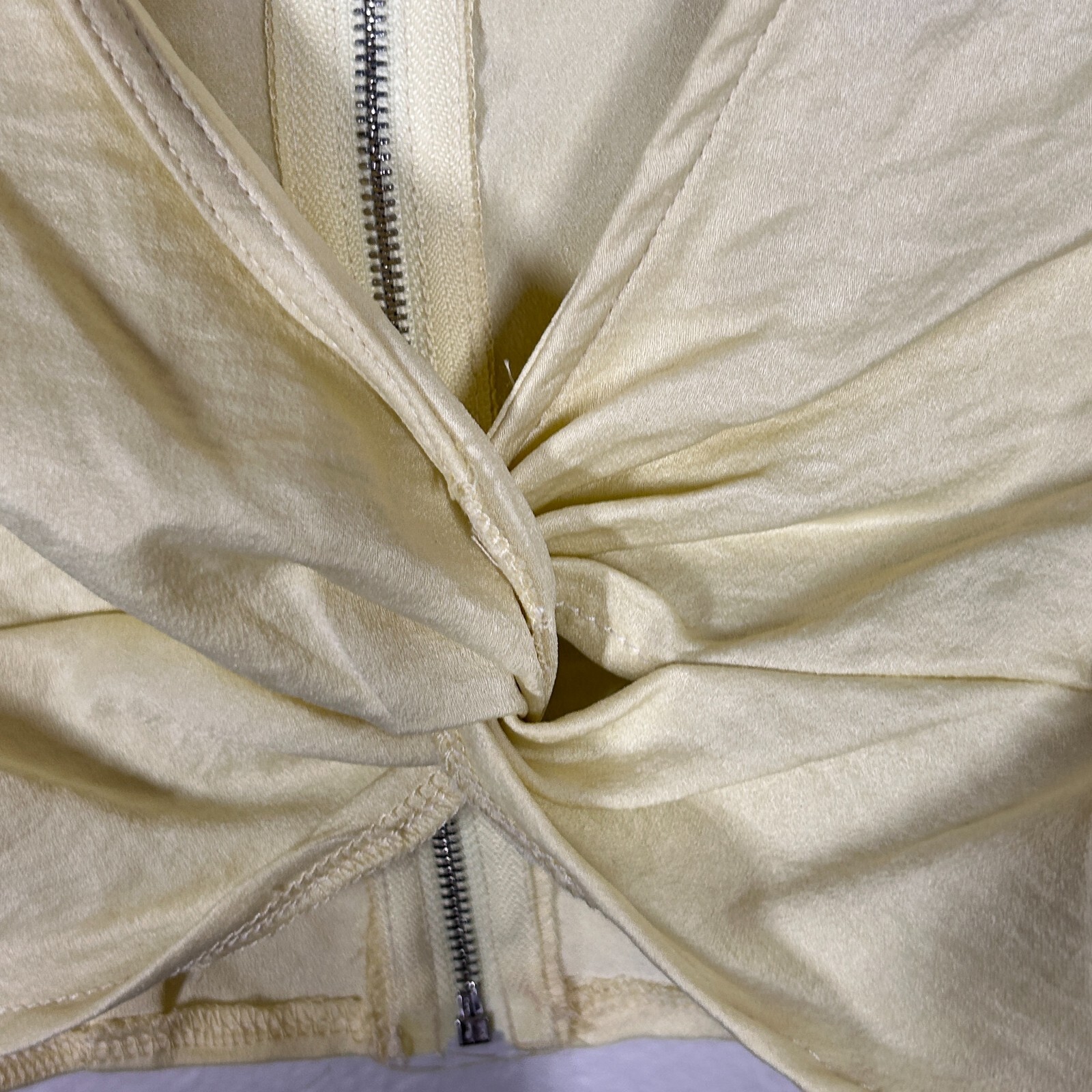 Boohoo Twist Detail Crop Top Puff Sleeve Zip Back Lime Yellow Size US 2 Y2K Cute
