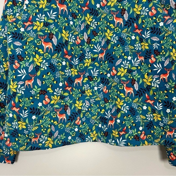 Talbots Quilted Woodland Ditsy Sweatshirt Women’s Size M Button Accents Whimsy
