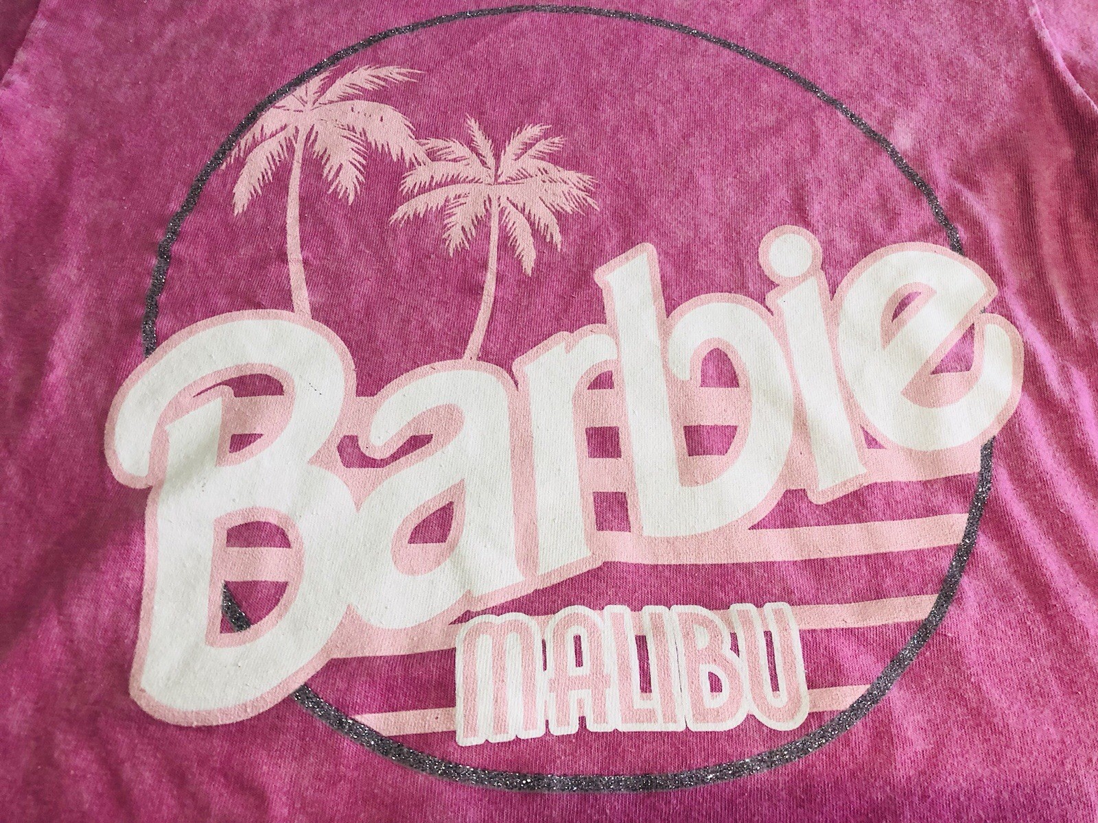 Barbie Pink Malibu Graphic Tee White Logo Summer Palms Women’s Casual Fashion XS