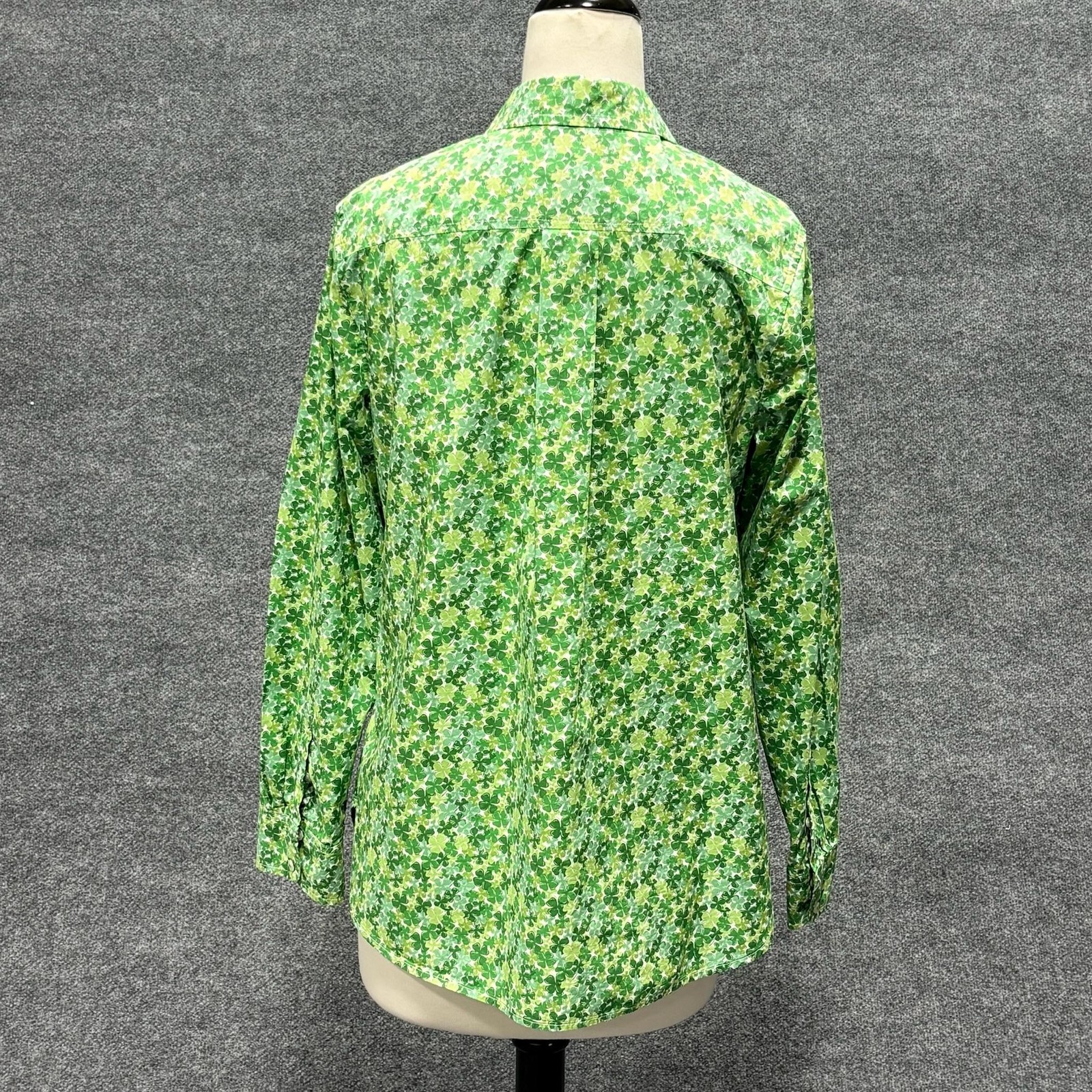 Talbots Shirt Womens M Green Shamrock Clover Print Button Front Long Sleeve Top