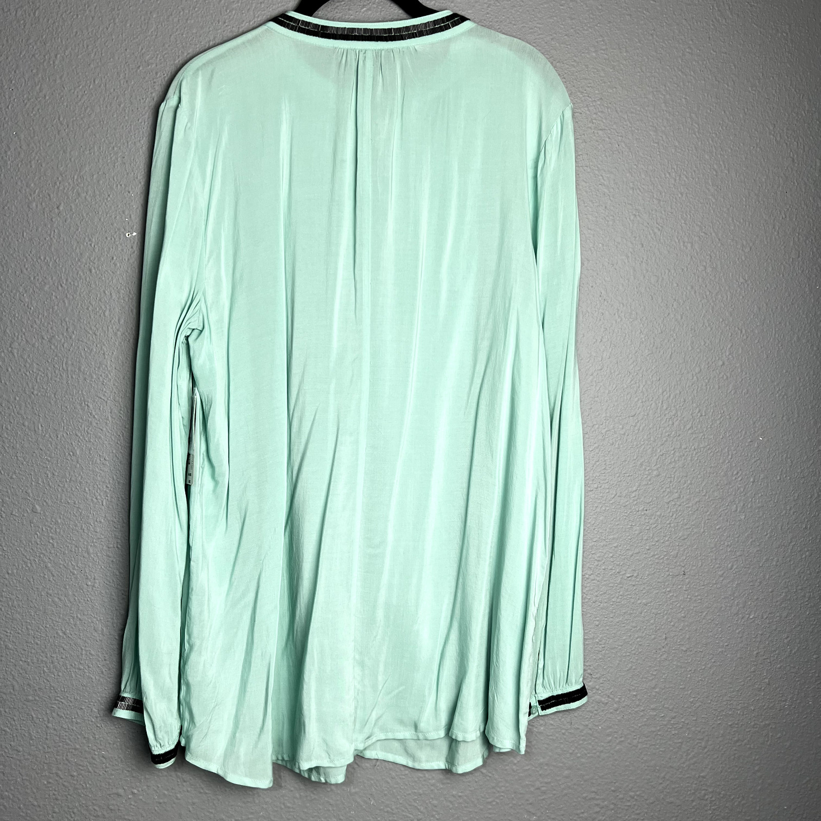 NWT a.n.a. Womens Size XL Holiday Aqua Blouse Office Wear Satin Beaded Accents