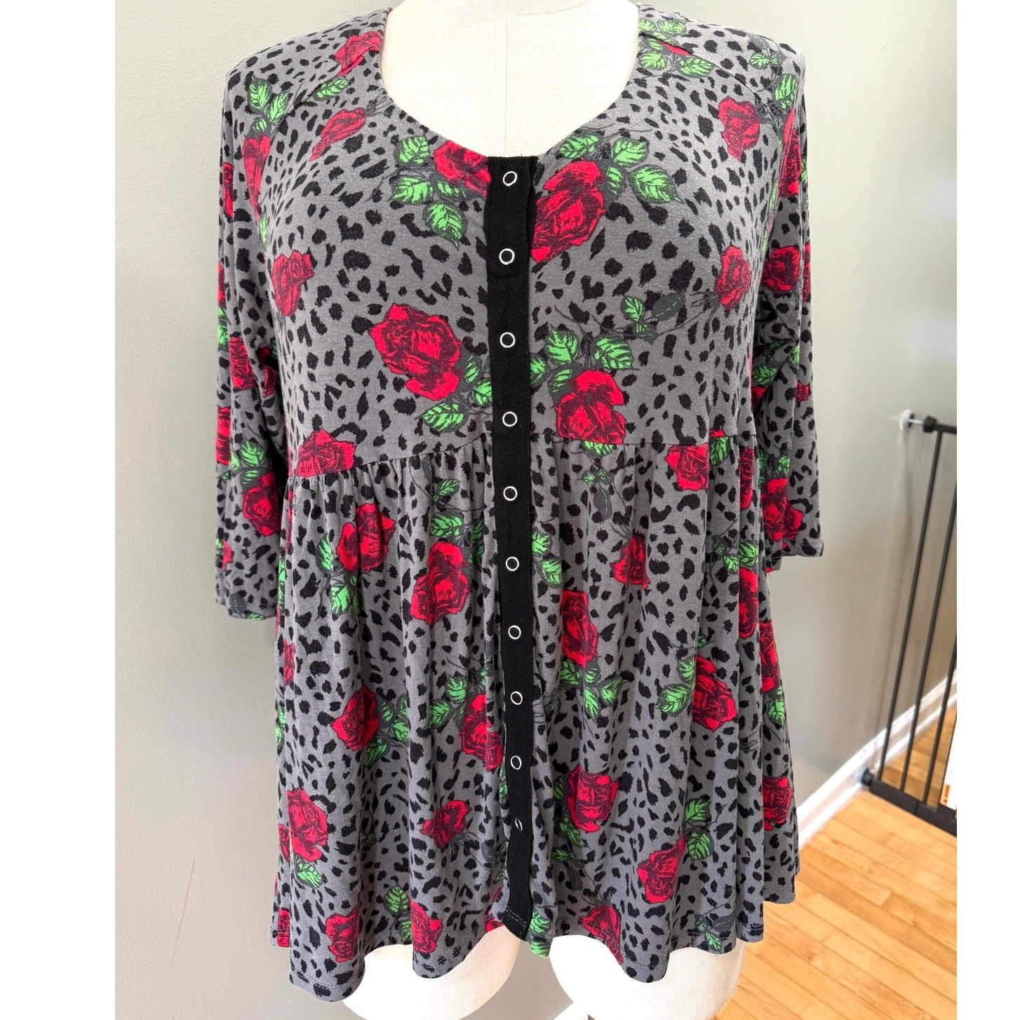 Torrid Betsey Johnson Super Soft Snap Front Baby Doll Top Leopard & Roses 2X