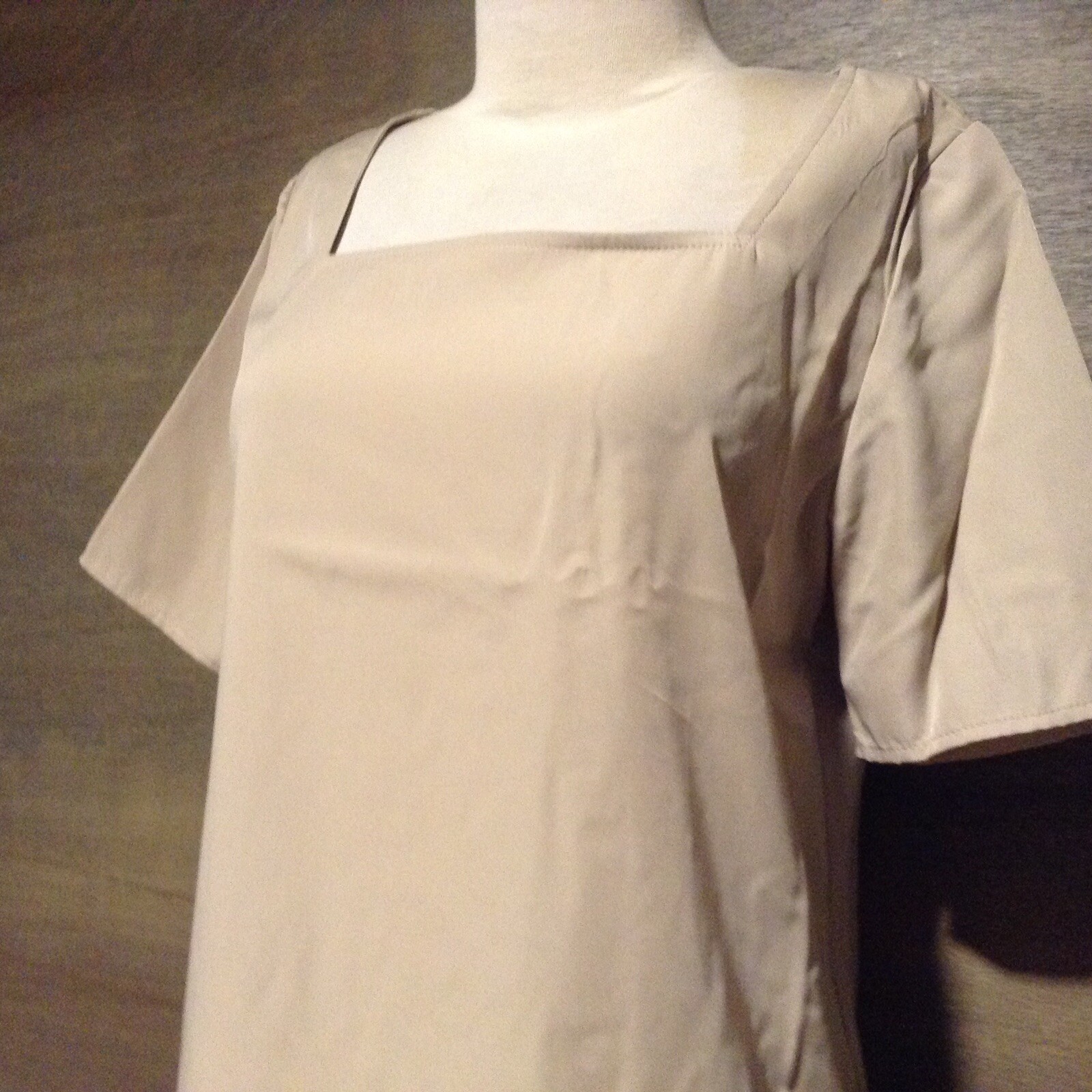 BEDFORD FAIR NEW SQUARE NECK SHINEY BLOUSE SHORT SLV BLACK BLUE OR TAN PS PM