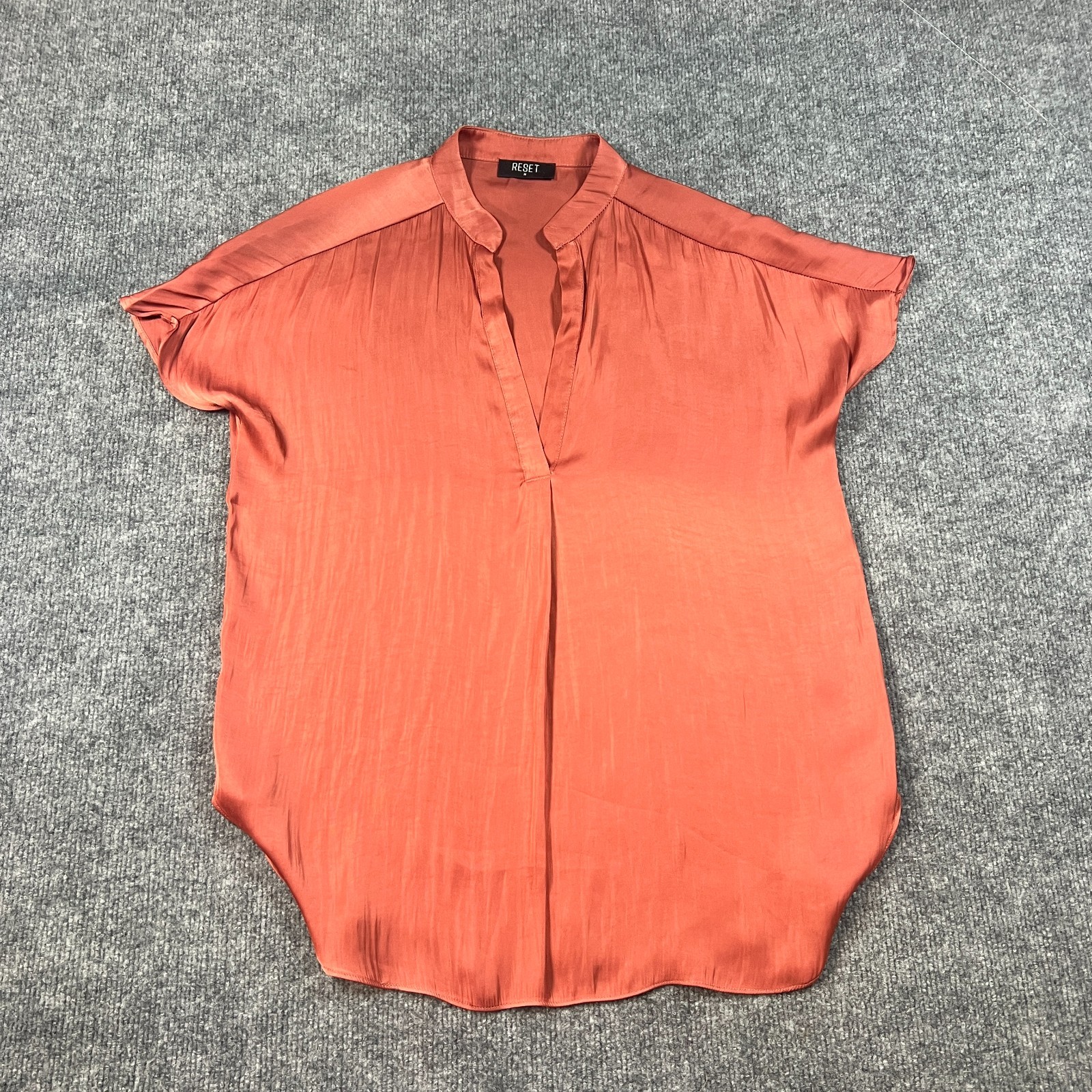 Reset By Jane Esme Top Womens Medium Orange Ruched Shoulder Rounded Hem V Neck