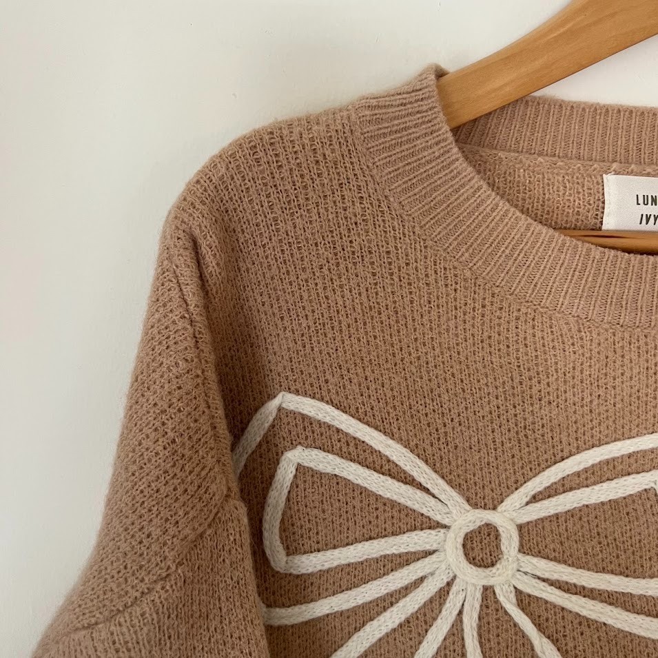 Luna Ivy Tan Knit Bow Sweater Embroidered Bows Crewneck, Size S