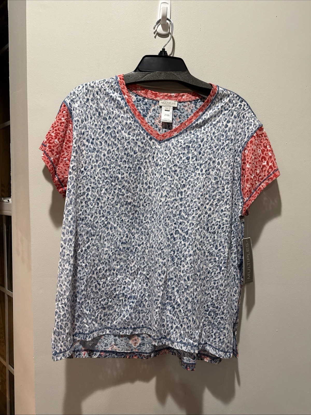 Multiple brands Women’s V-Neck T-Shirt Size L Brand New W/ Tags MSRP $59