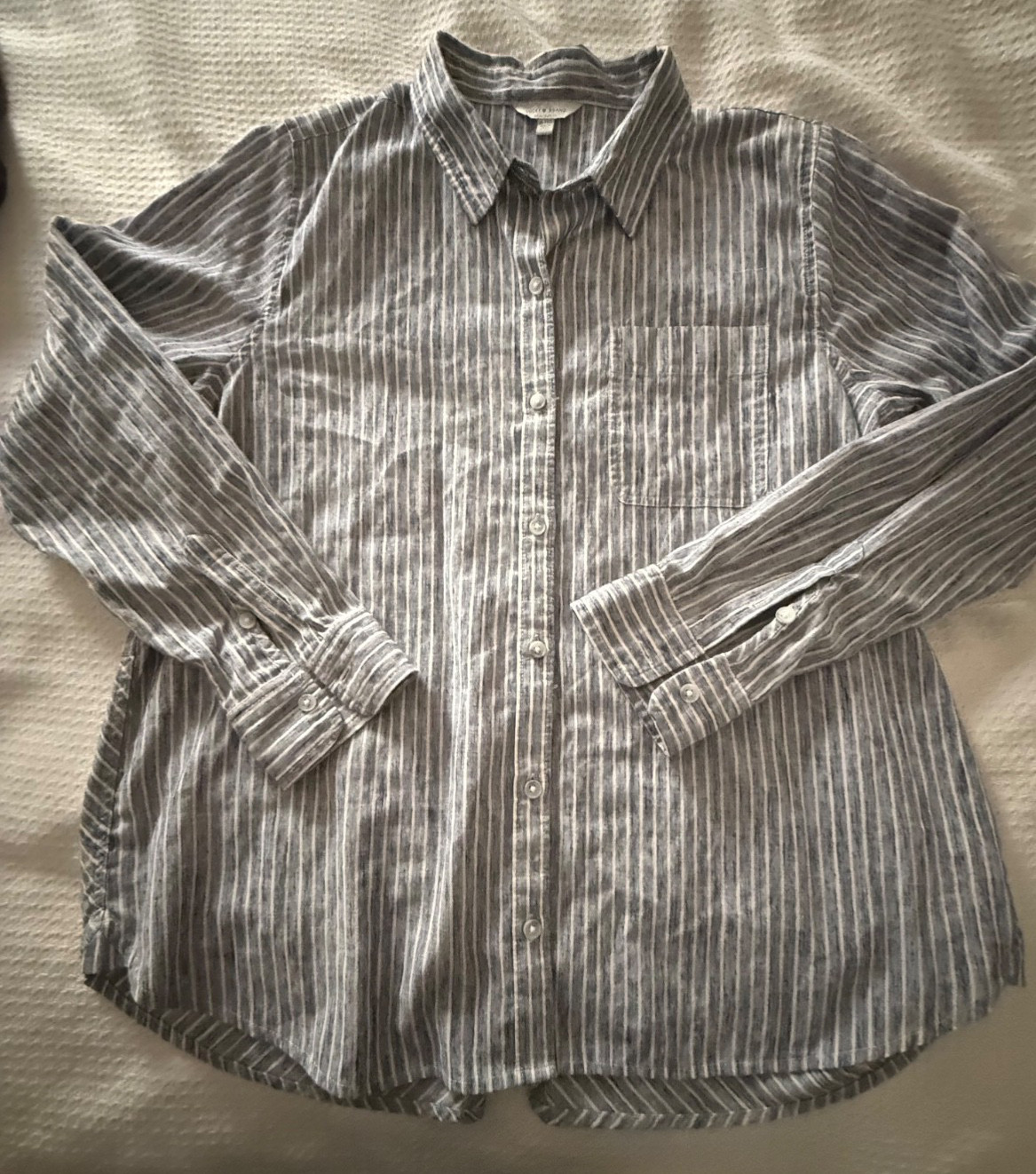 Womens XL Lucky Brand blue striped button up front shirt long sleeves minimalist