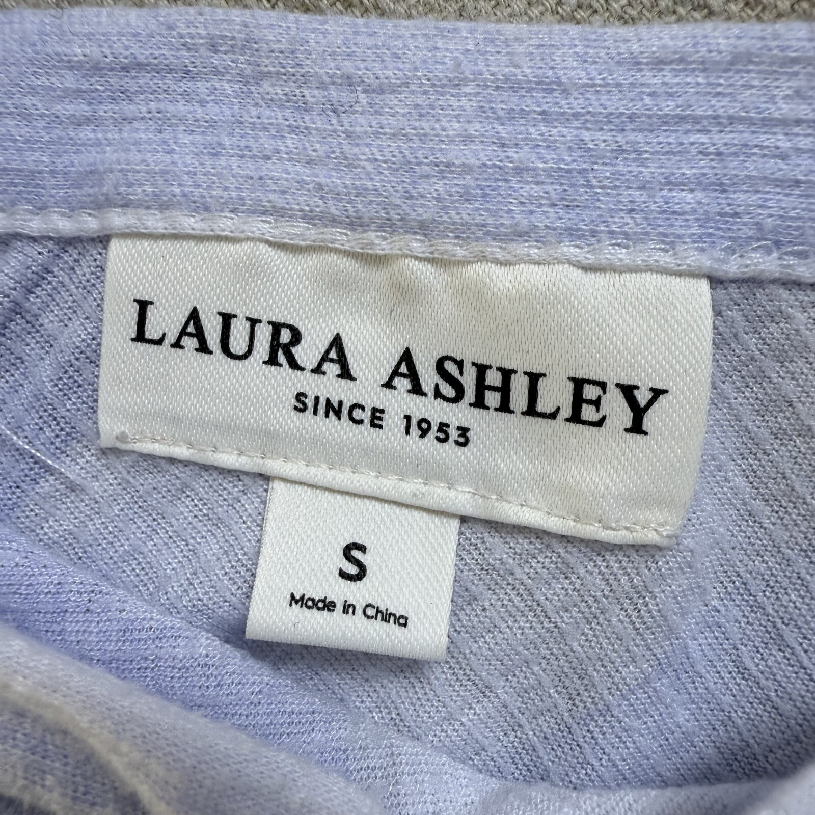 Laura Ashley Tank Top Womens Sz S Blue Striped Relaxed Fit Tie Strap Woven Cami