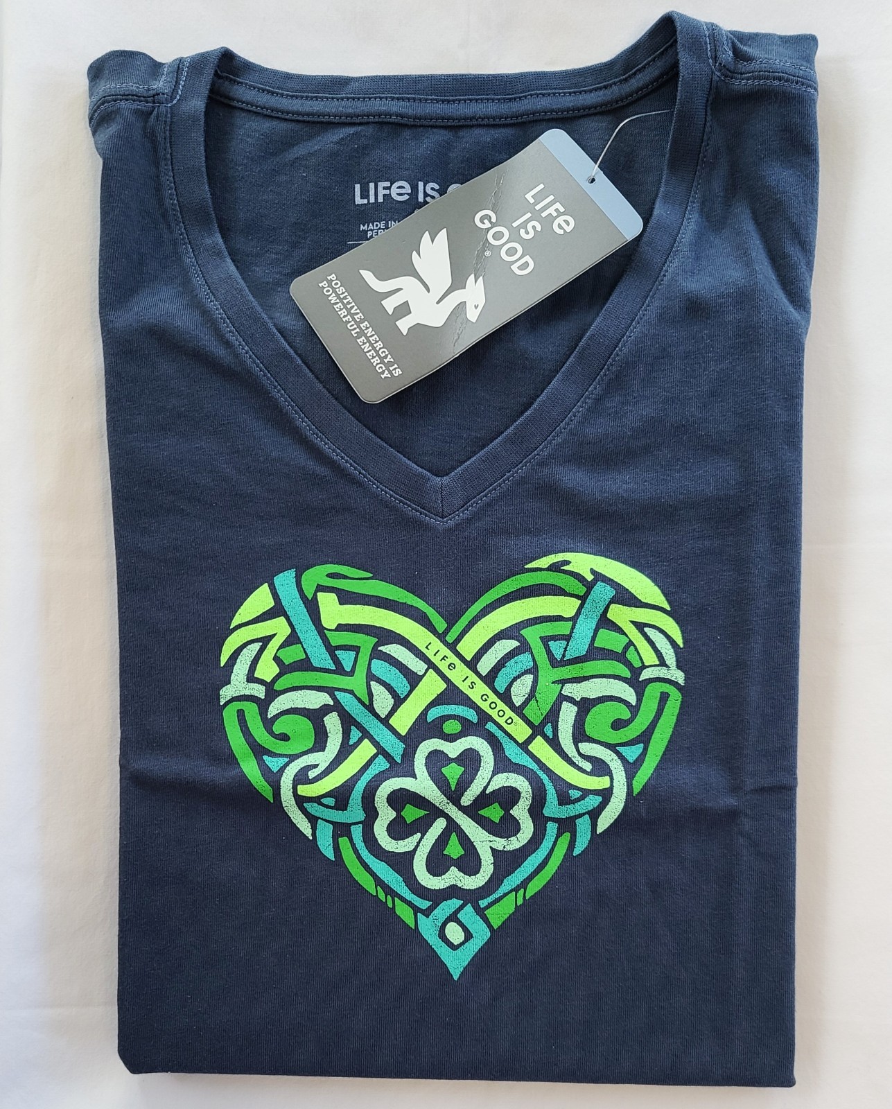 Life Is Good SS Shirt Crusher Vee CELTIC HEART Irish Shamrock 48in Womens XL
