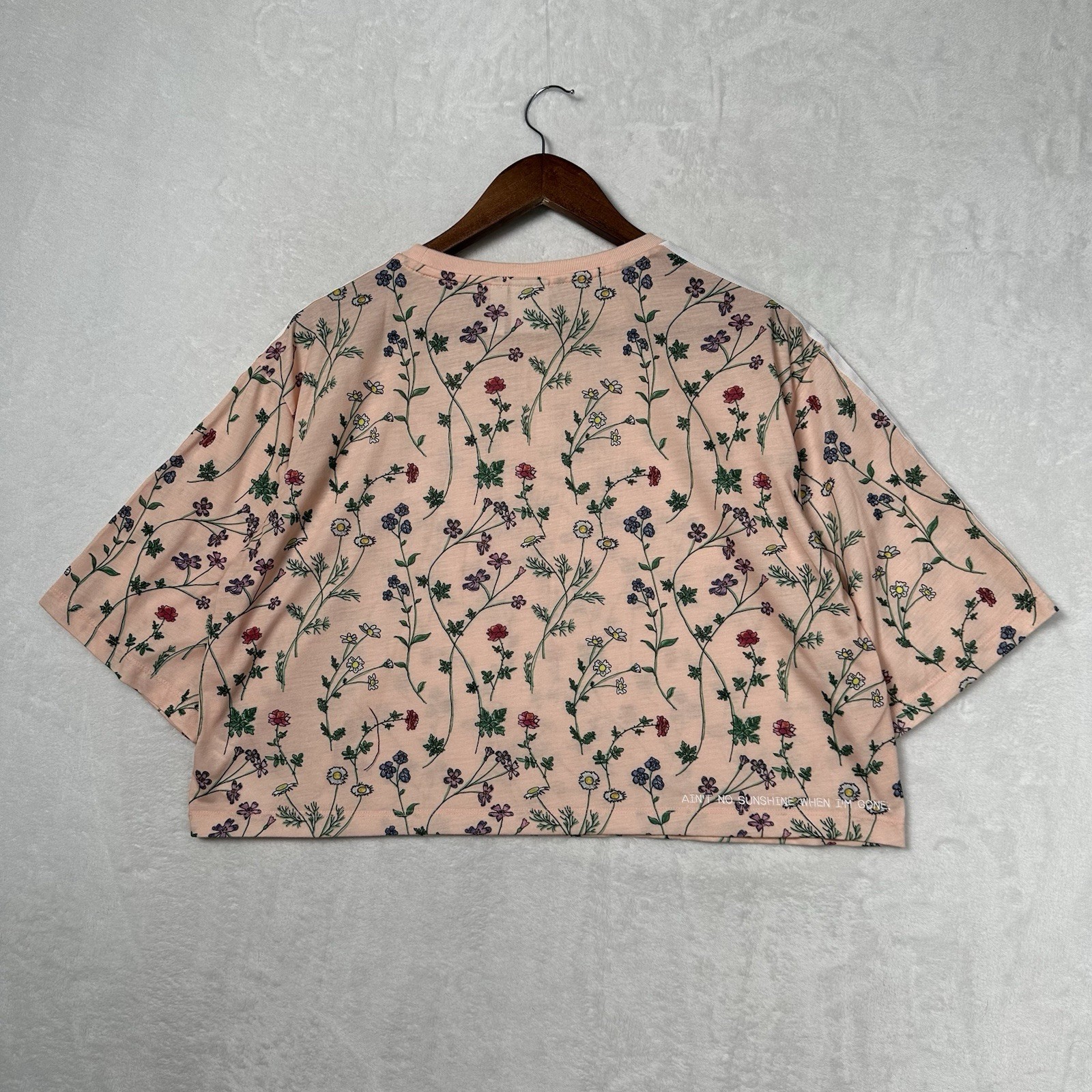 Adidas Originals Floral Crop Top T-Shirt Women’s M Trefoil Ain’t No Sunshine