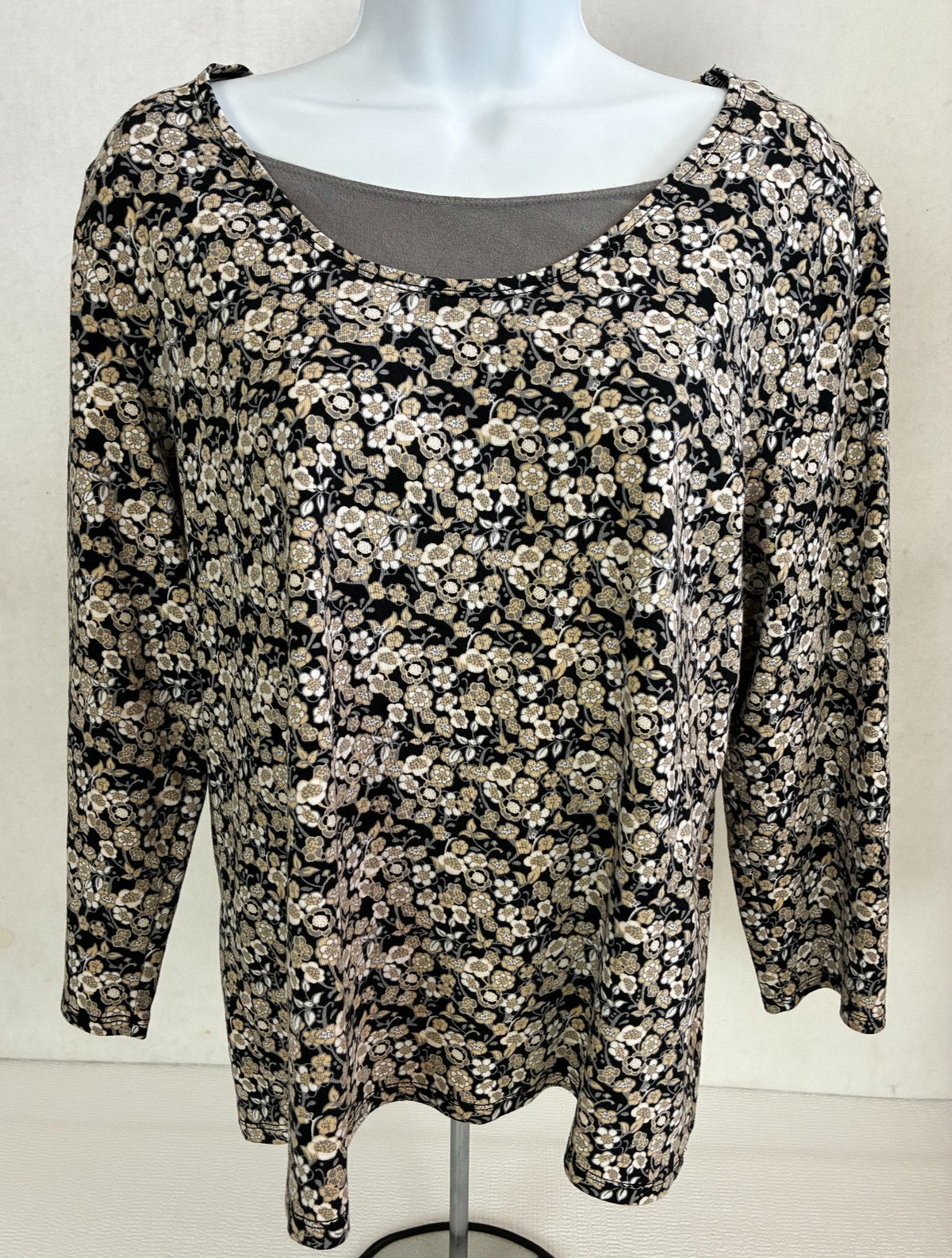 White Stags Top Size XL 16 to 18 Brown w Tan White Flowers Scoop Round Neck