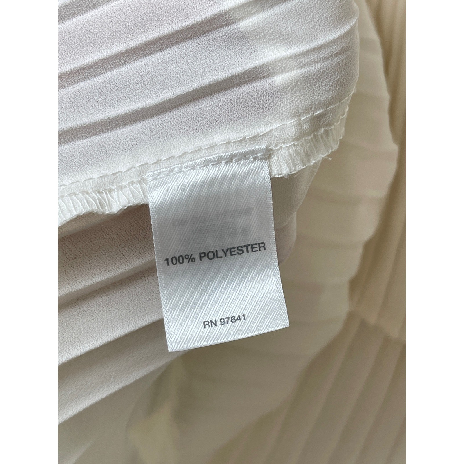 J. Jill Ivory Tiered Pleated Blouse Long Sleeve S Small Romantic Office Preppy