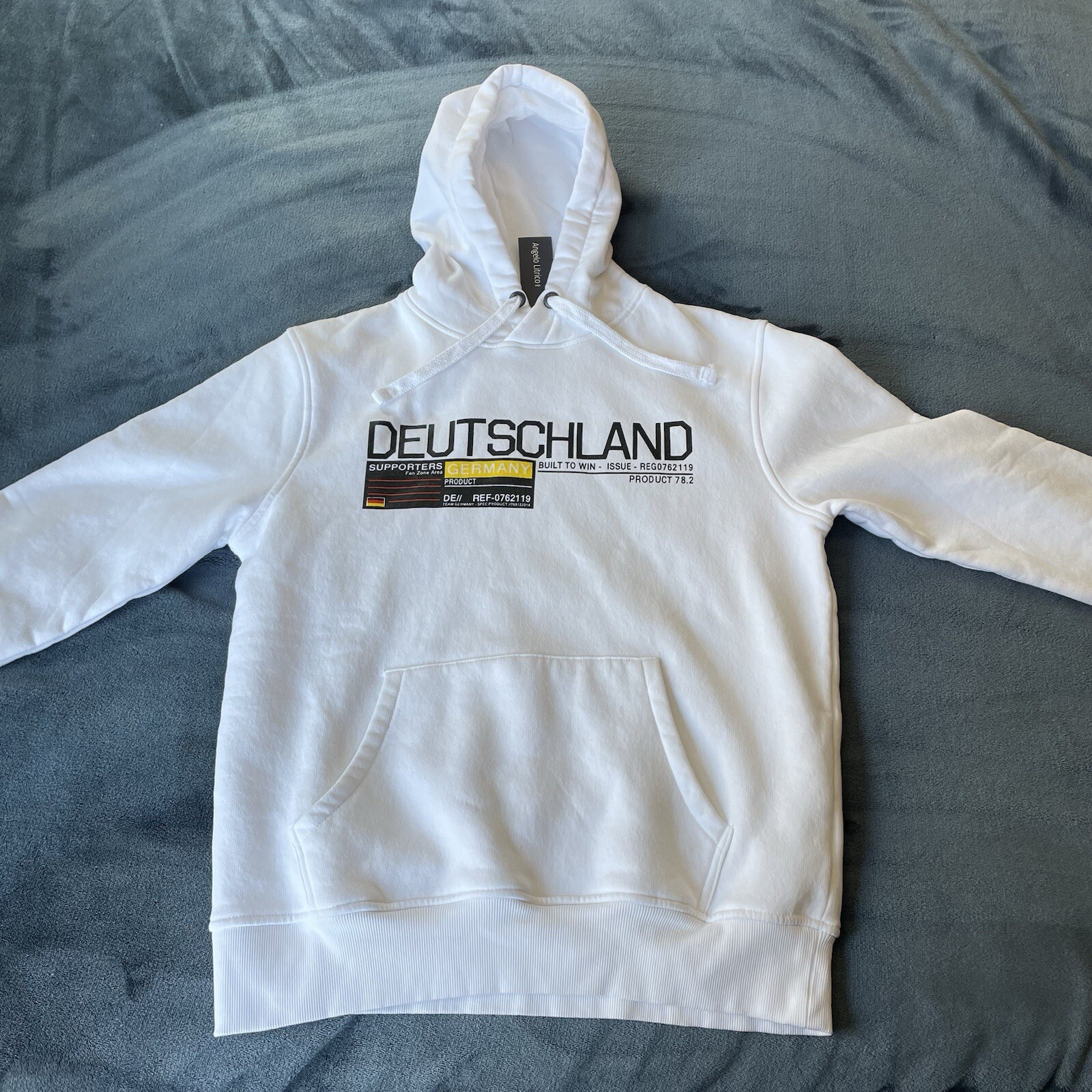 Deutschland Germany Built To Win Fan Zone Area Pullover Hooded Sweatshirt L