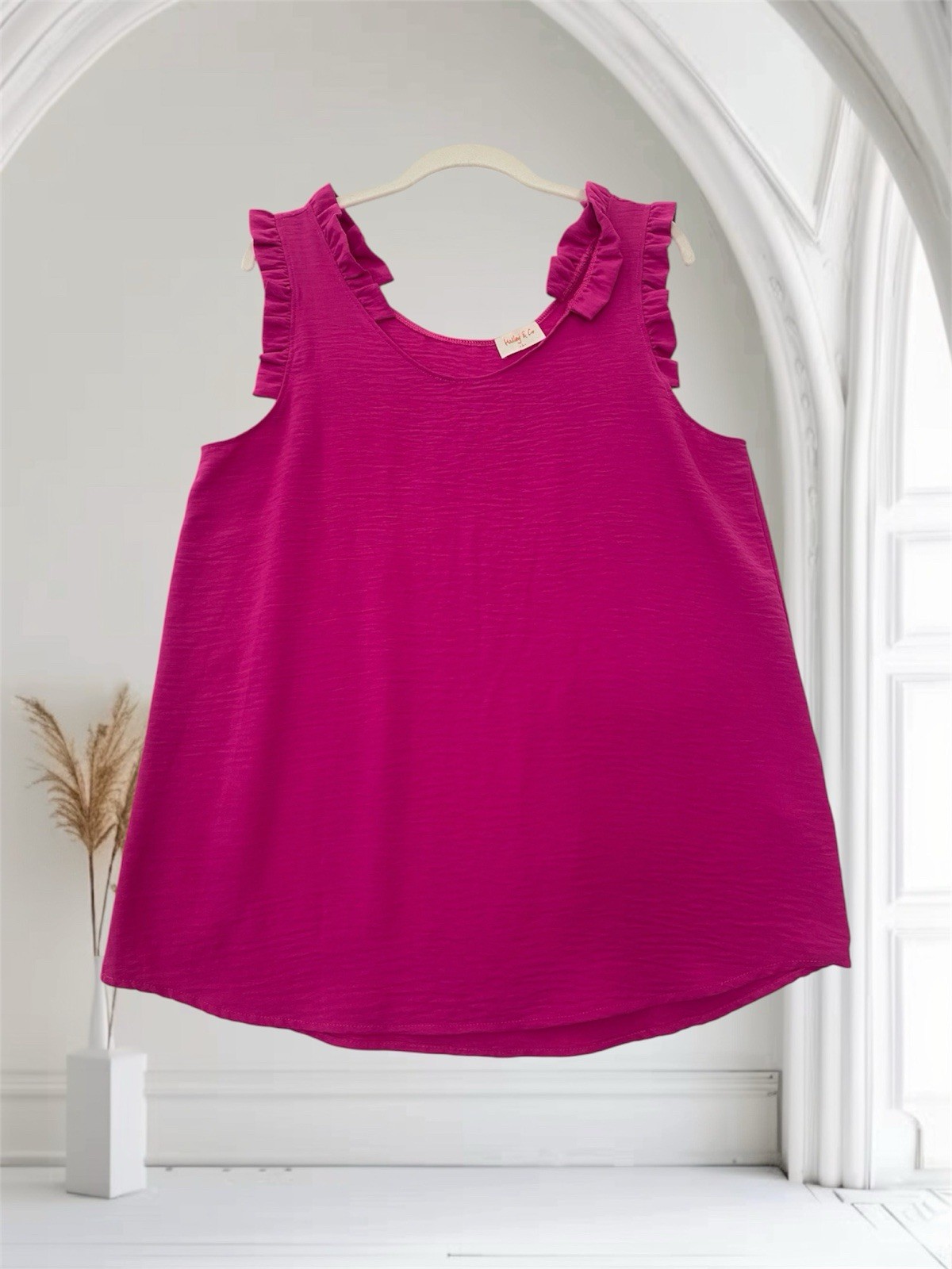 Womens Hot Pink Ruffle Sleeveless Top Size Large Textured Summer Chic