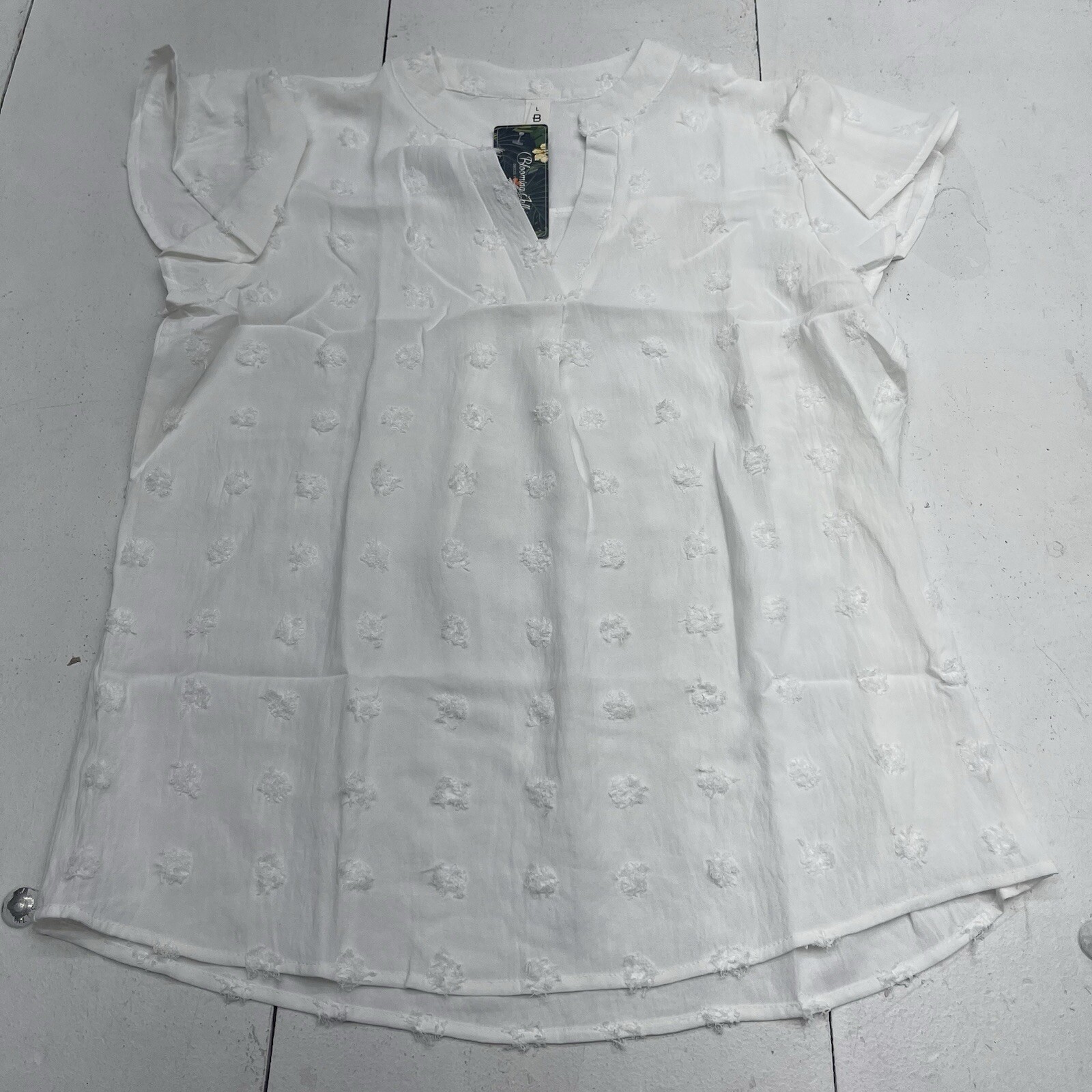 Blooming Jelly White Textured V Neck Ruffle Sleeve Blouse Women’s Size Large