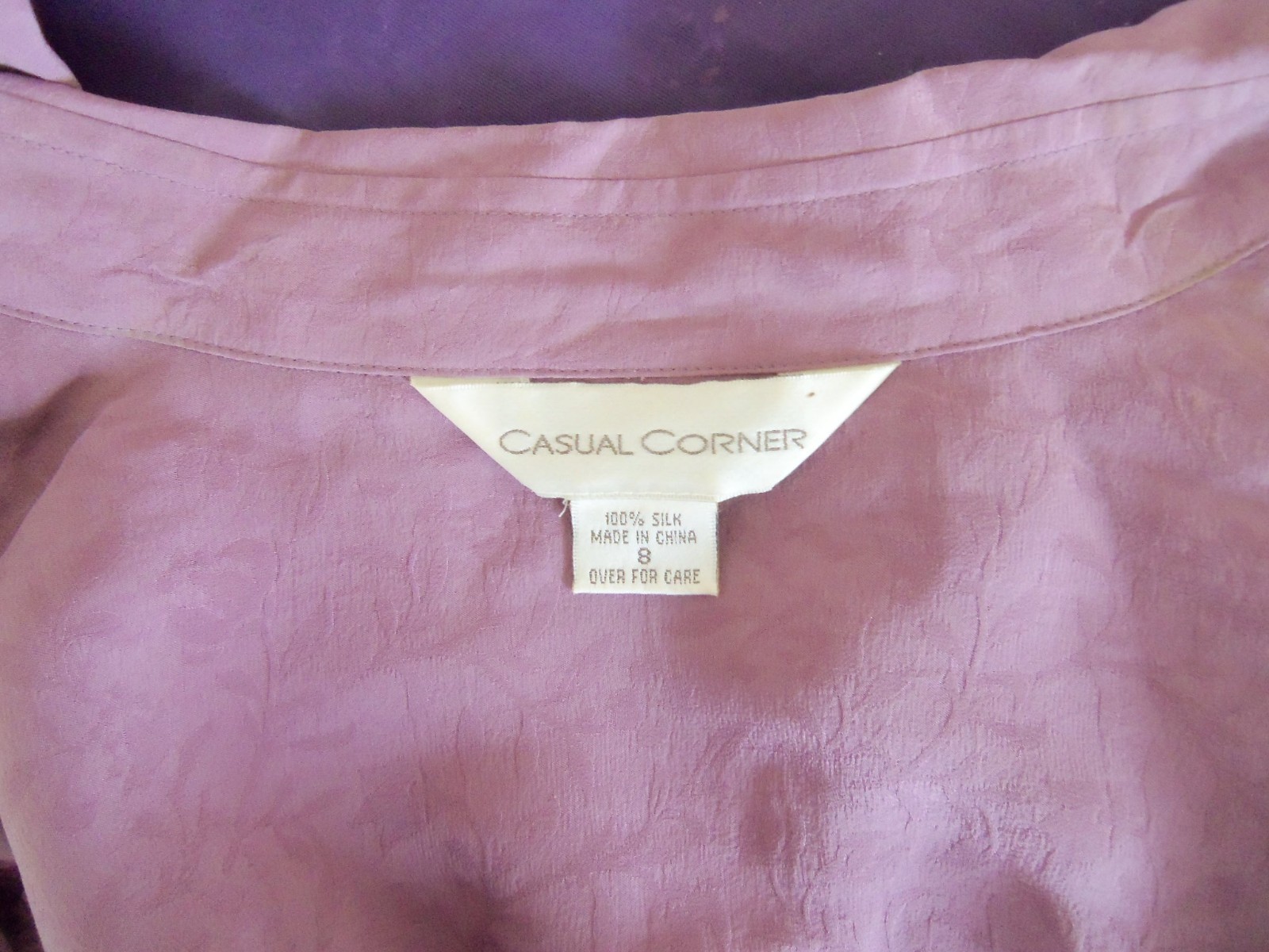 90s Casual Corner lavender matte silk jacquard floral print blouse. Sz.8 & 2