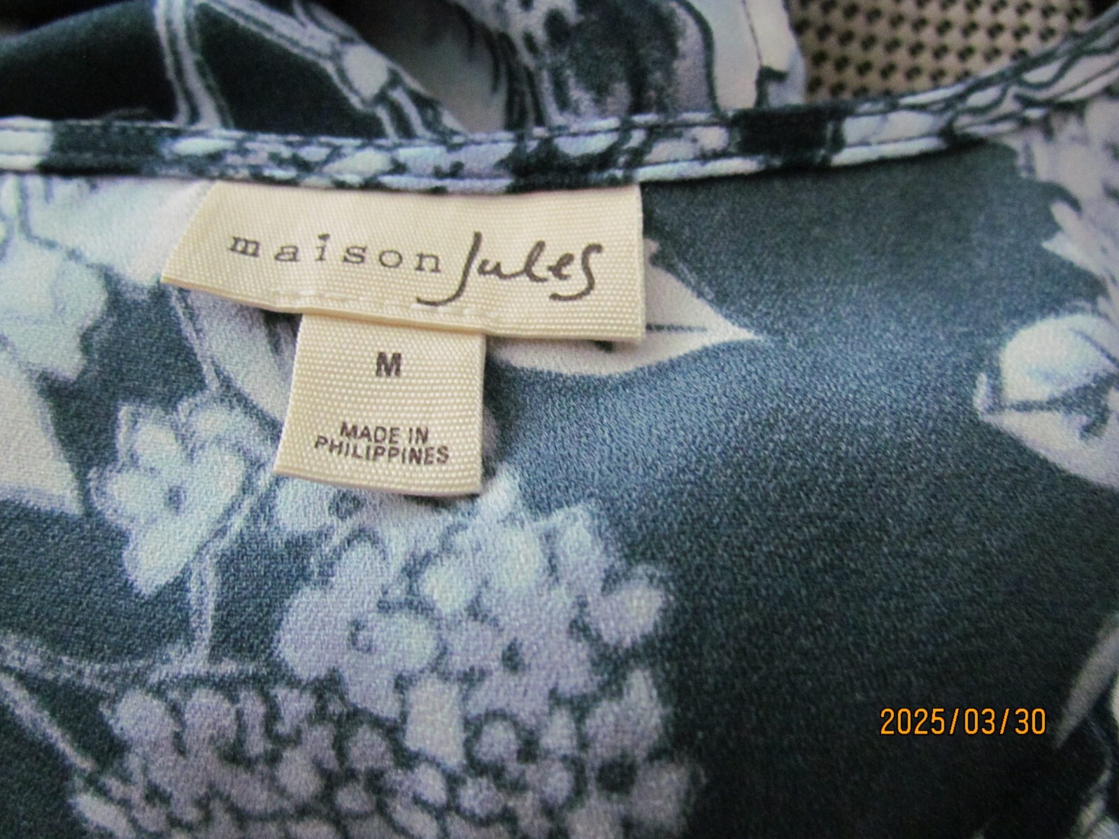 Maison Jules EUC Women’s Blue Floral-Print 100% Polyester Top Size Medium EUC