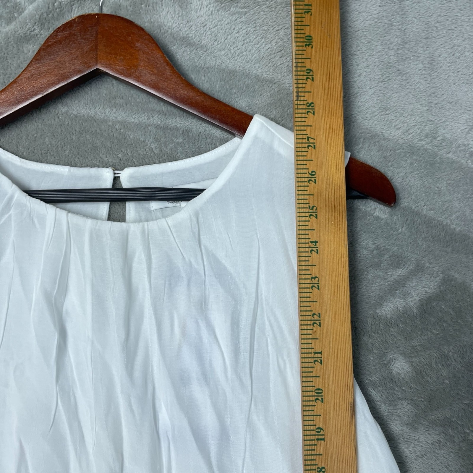 Cristina B Women’s L Sleeveless Layered White Tank Blouse Chiffon e1580