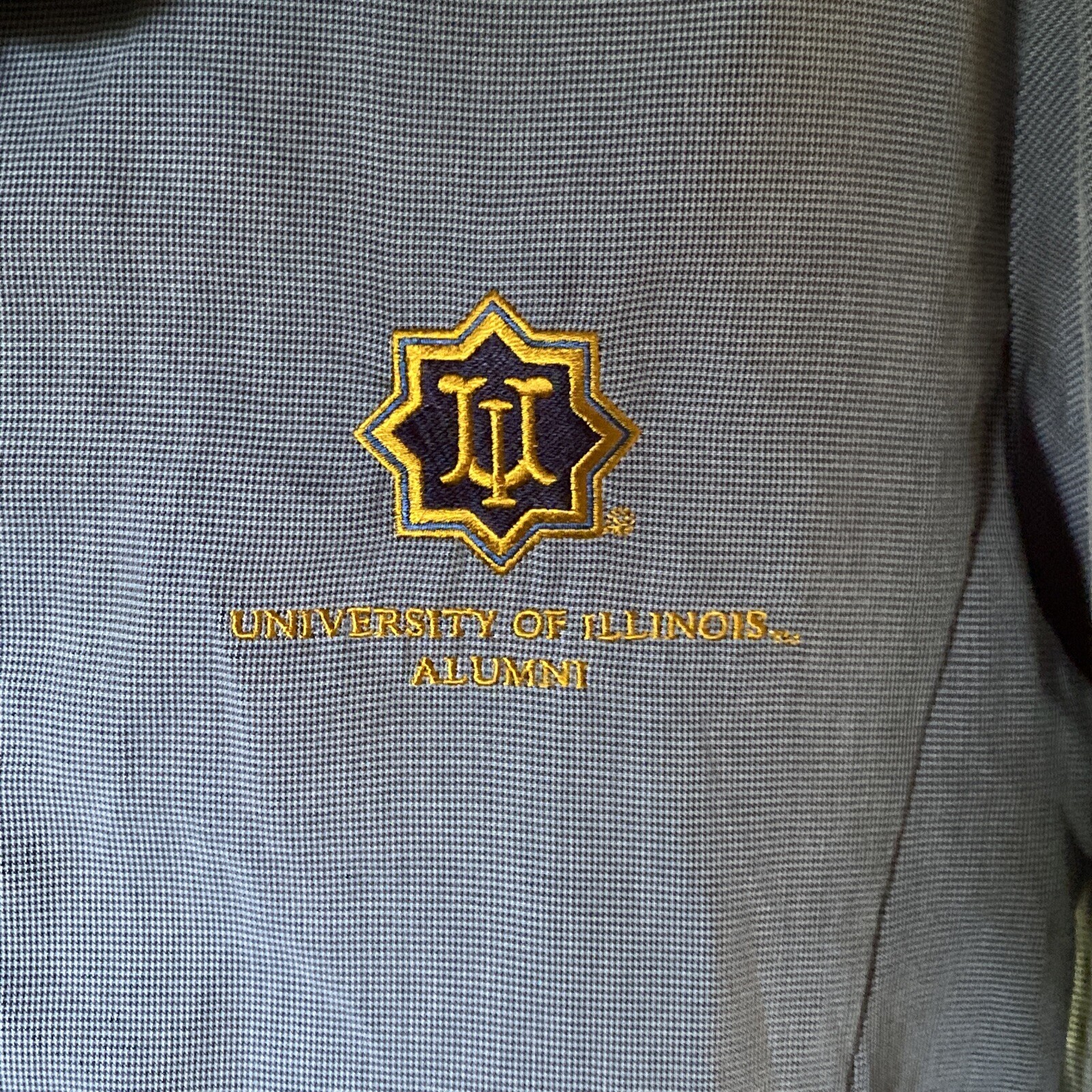 (1) Trendy Blue Vantage University Of Illinois Alumni Button-Down Women’s Size M
