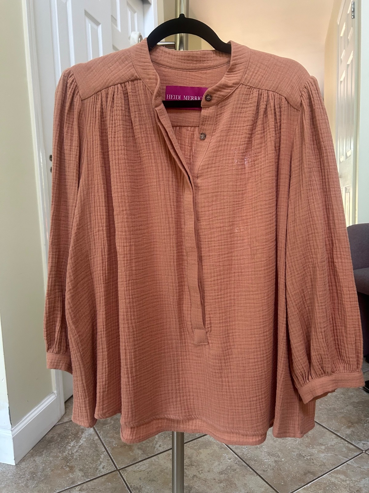 New Heidi Merrick marish top – antique blush size M