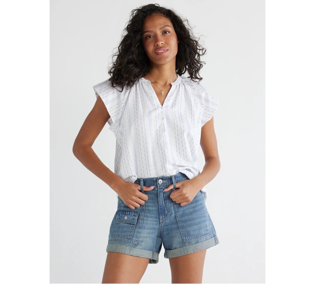 Time and Tru Women’s Split Neck Top with Flutter Sleeves Size M 8-10 White/Blue
