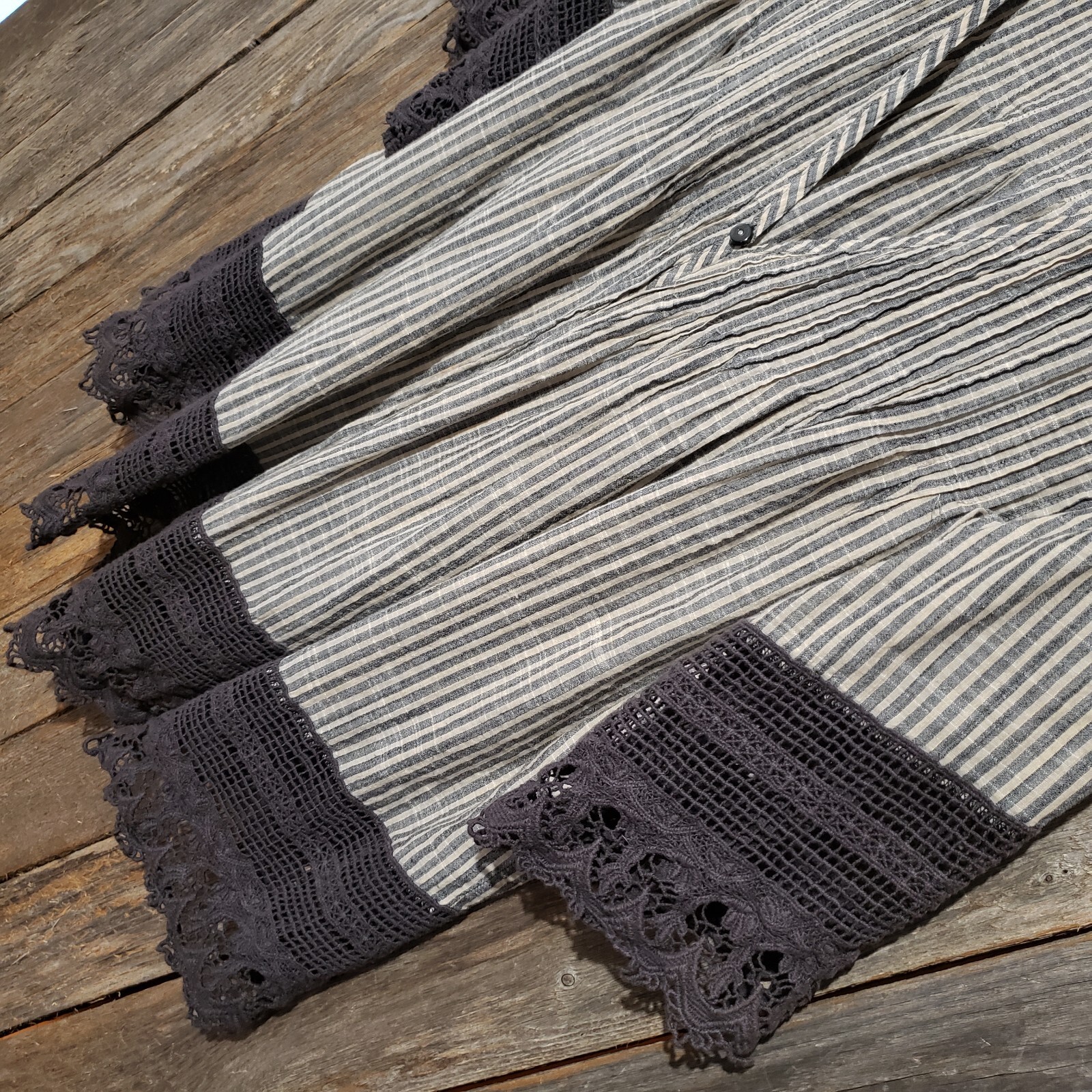 V Cristina Top Gray Stripe Lace Crochet Boho Cottage Indie Artsy Whimsigoth Sz S