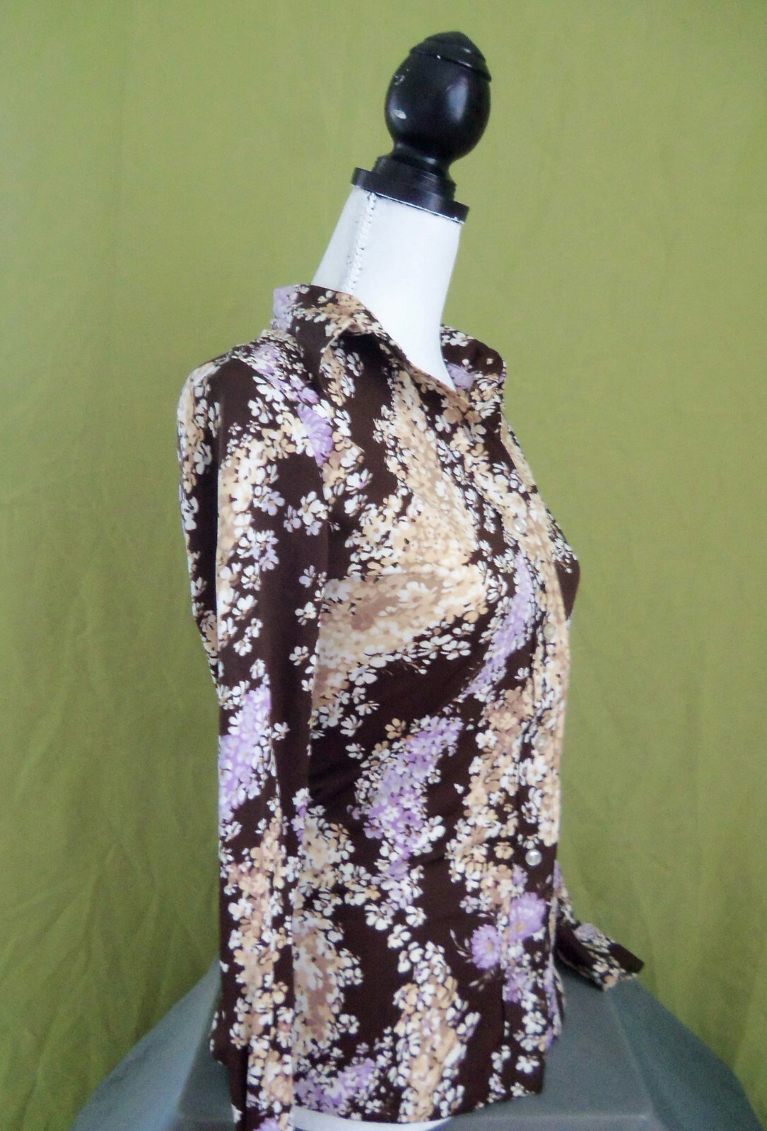 1970s unique earth tone floral print polyester blouse. No tags.